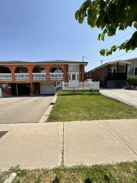 51 Seacliffe Boulevard, Toronto — Semi-Detached for sale, photo 1
