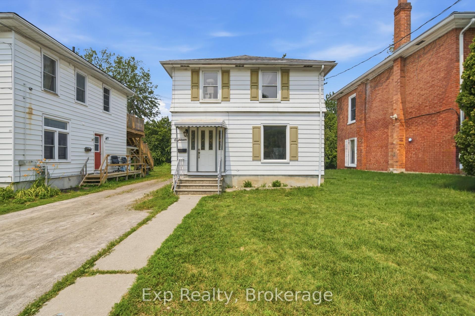 18 Charlotte Street, Belleville — Detached for sale, photo 1
