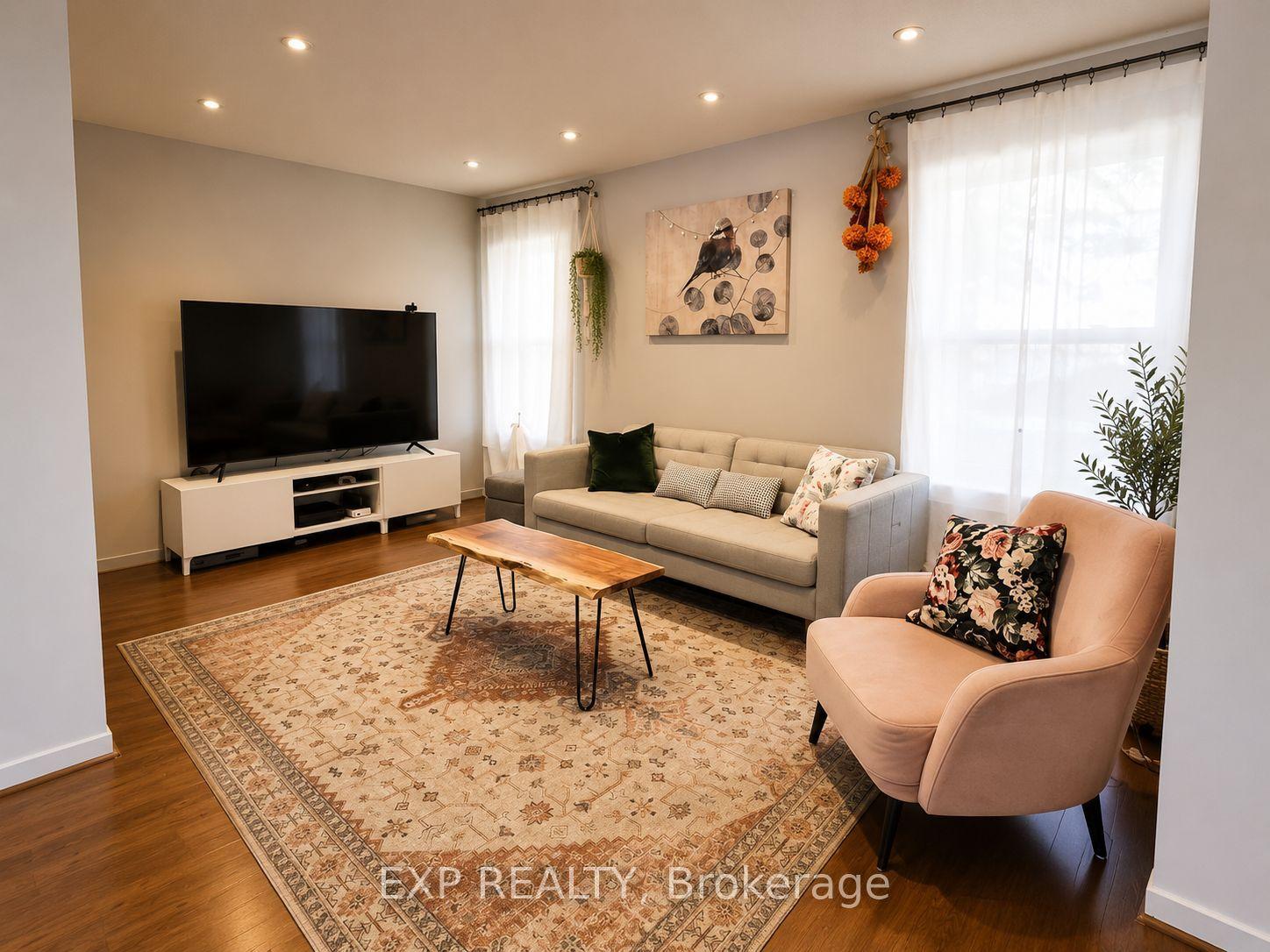 12 Permfield Path #12 ##12, Toronto — Condo Town for lease, photo 1