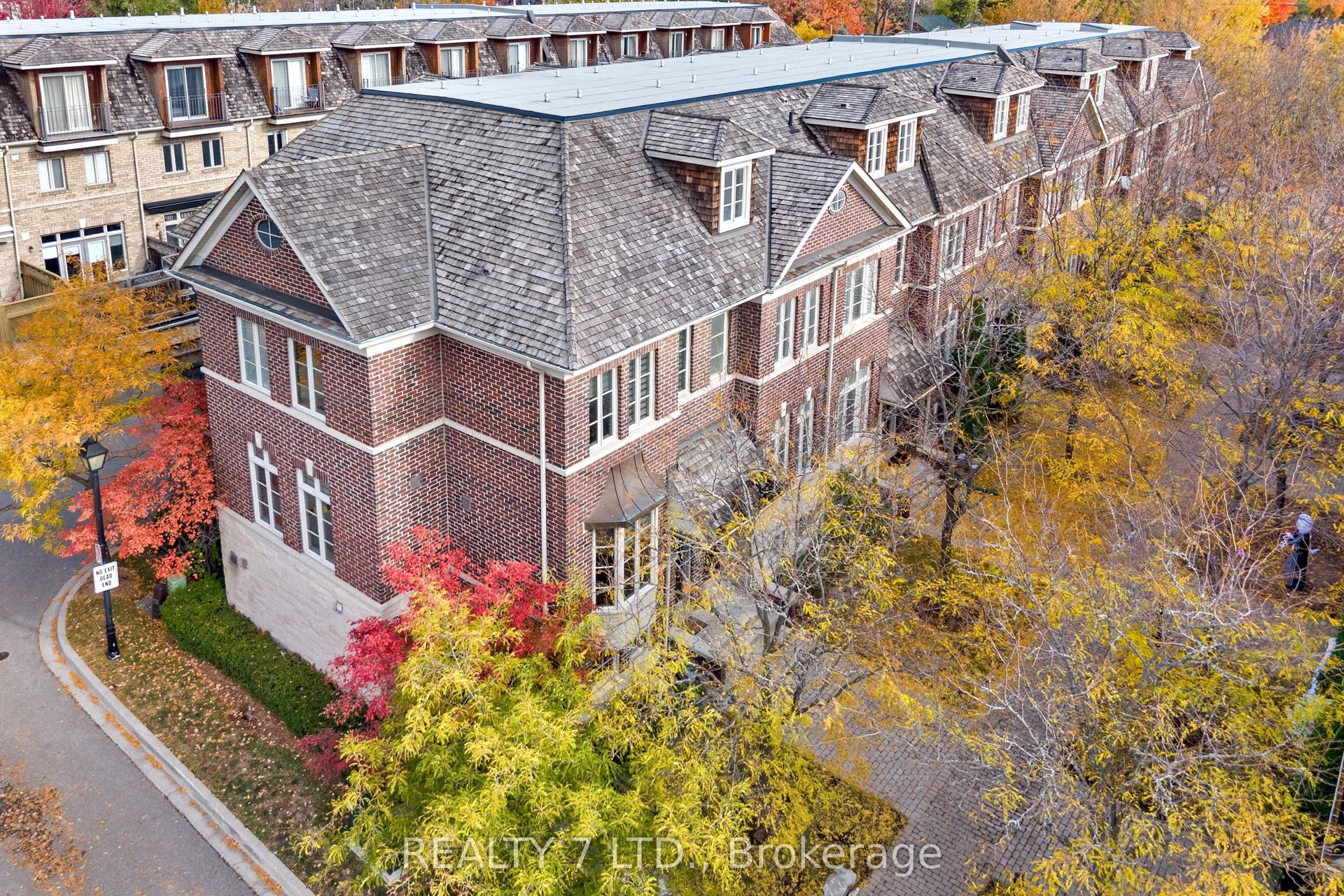 44 Furrow Lane — photo 1