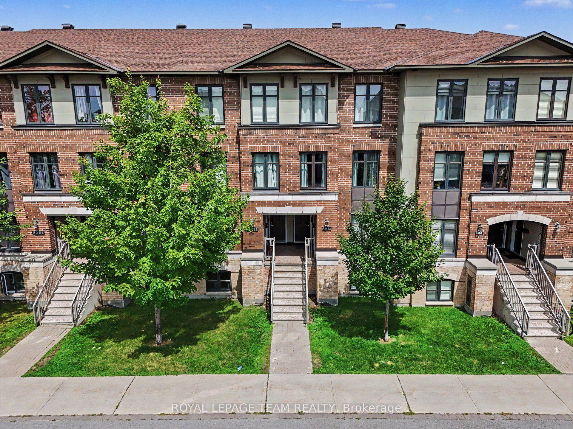 621 Chapman Mills Drive C #C, Barrhaven — Condo Town for sale, photo 1