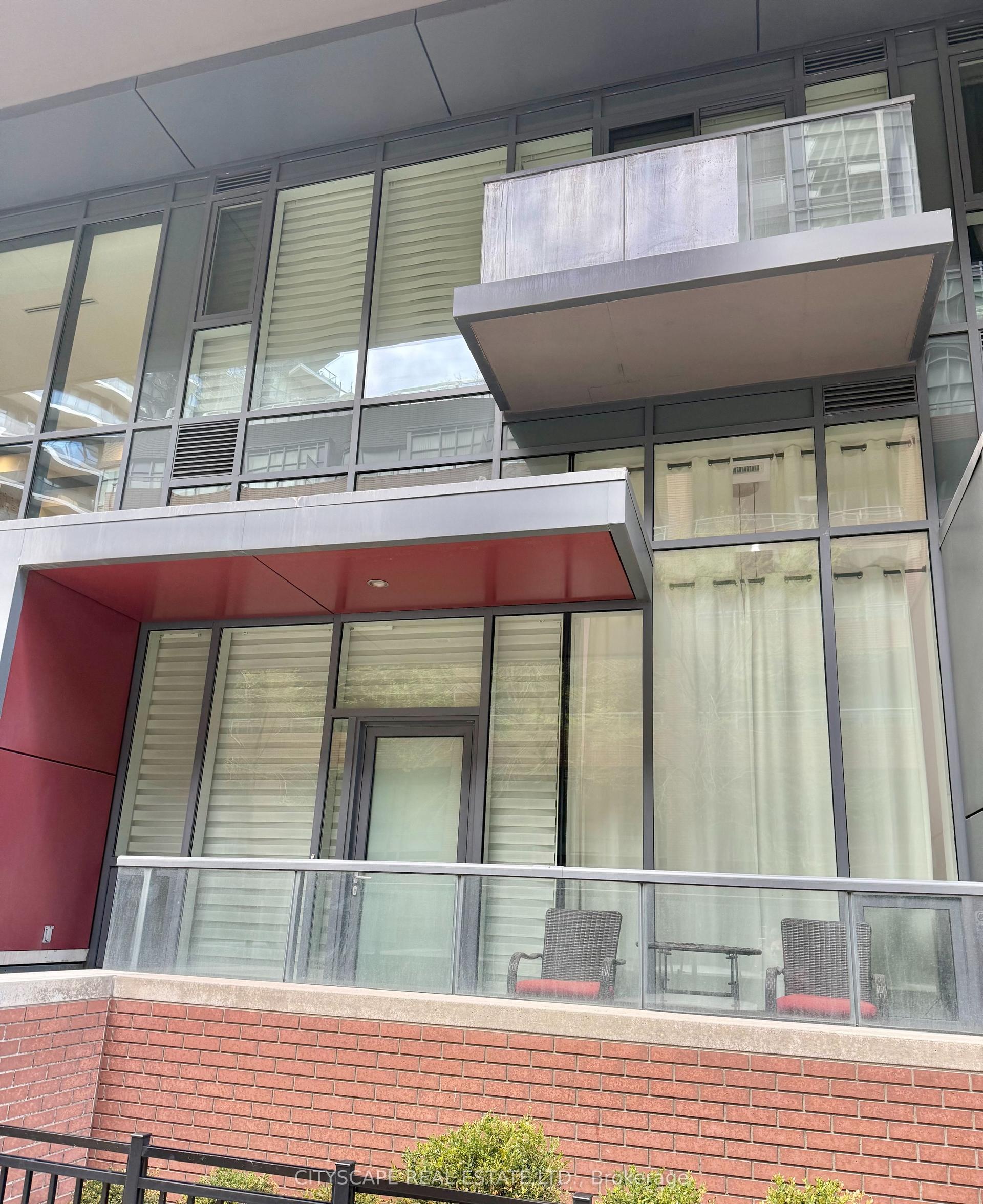 20 Bruyeres Mews Th03 #Th03 — photo 1
