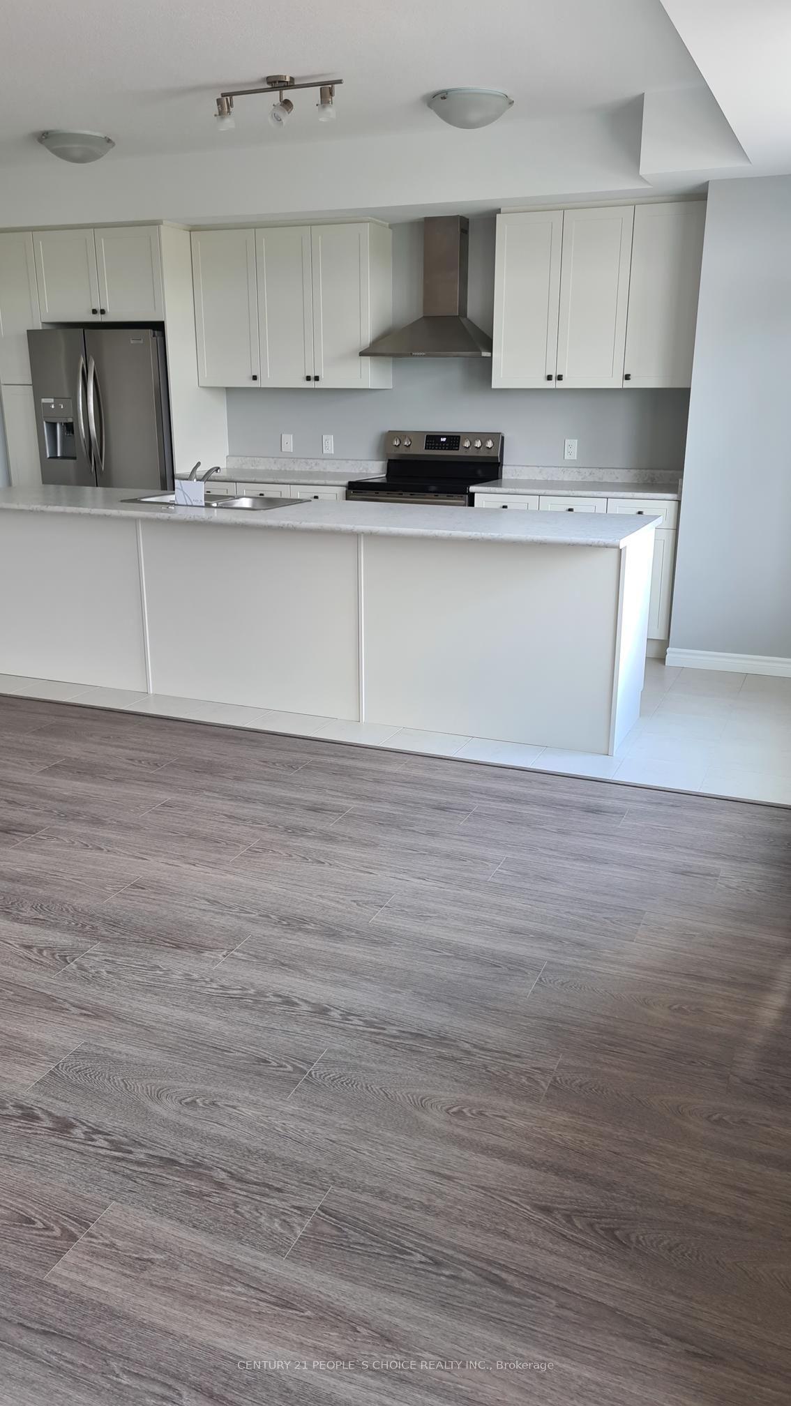 42 WHEAT Lane — photo 1