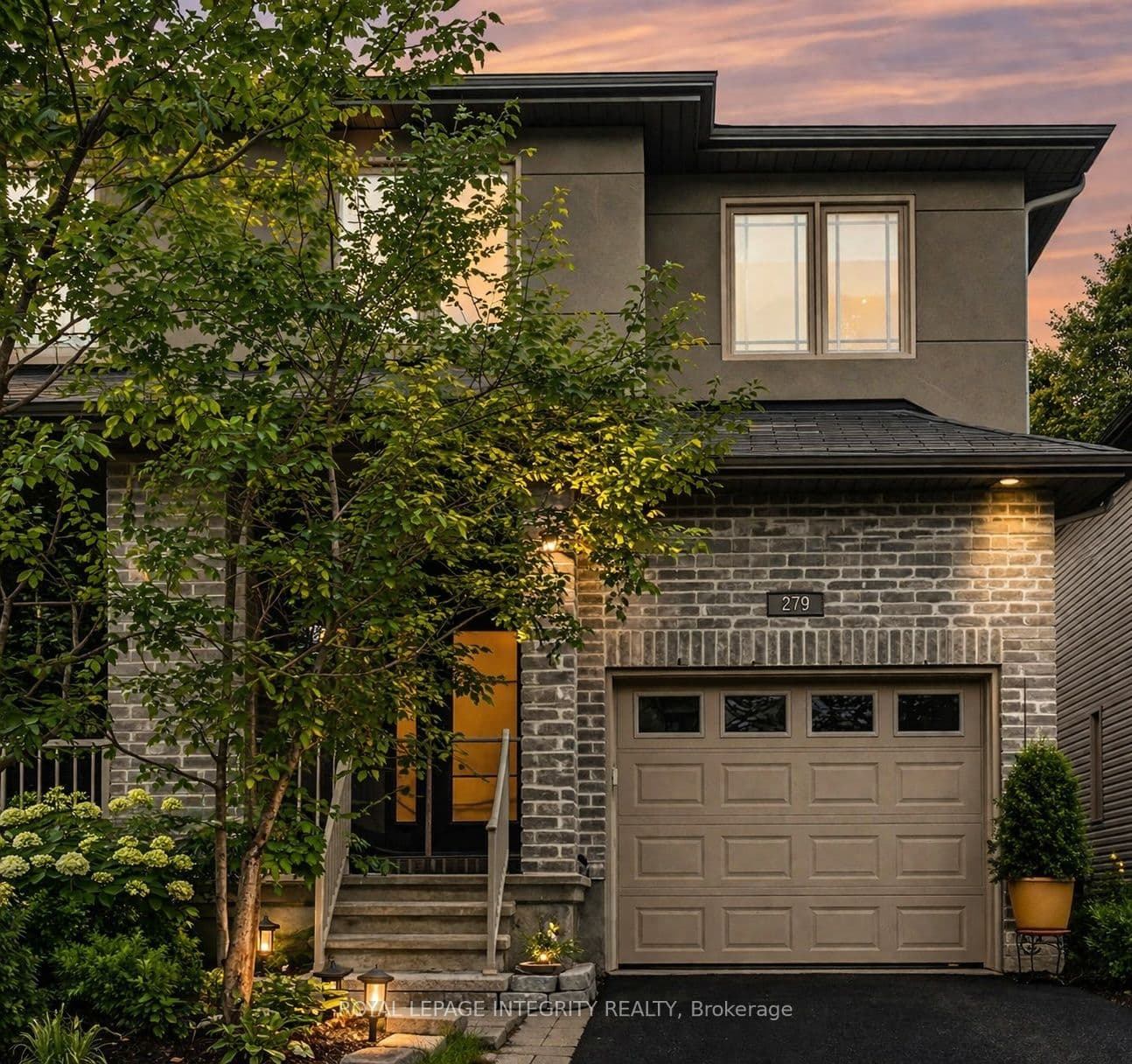 279 Currell Avenue — photo 1