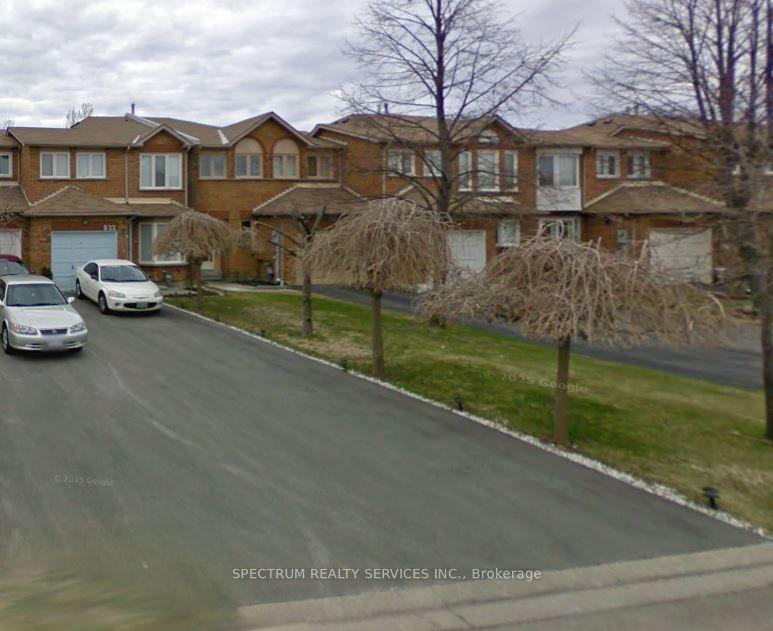 518 Galaxy Court, Mississauga — Townhouse for lease, photo 1