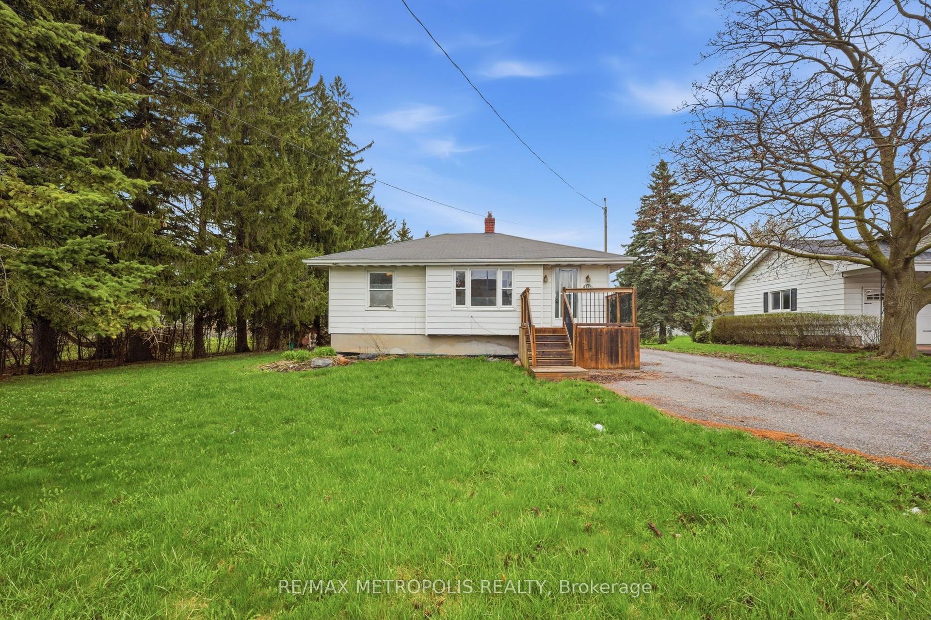 148 Winchester Road E — photo 1