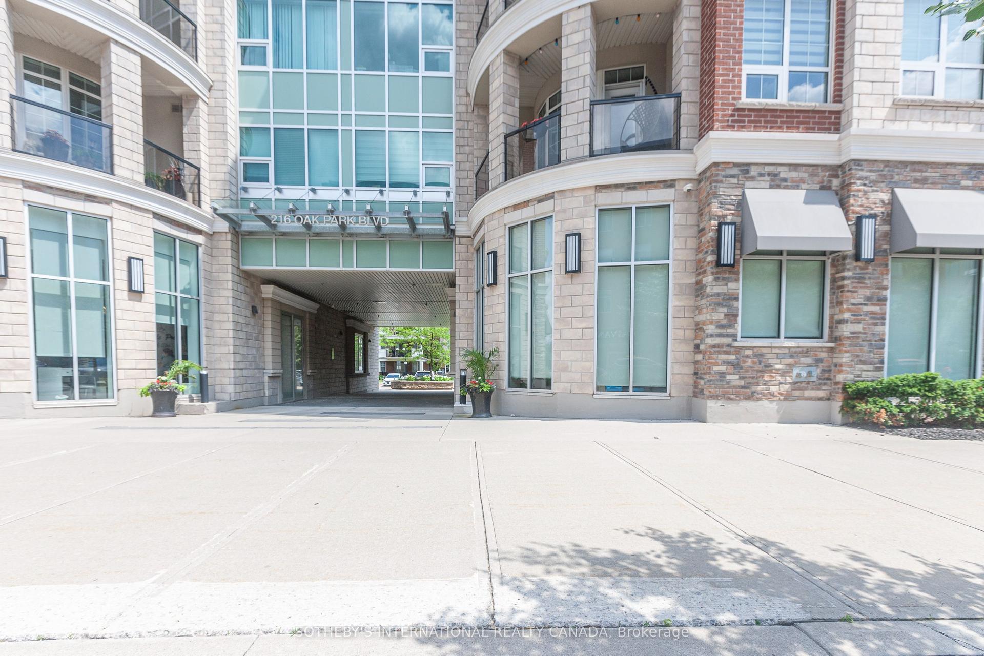 216 Oak Park Boulevard 315 #315, Oakville — Condo for lease, photo 1