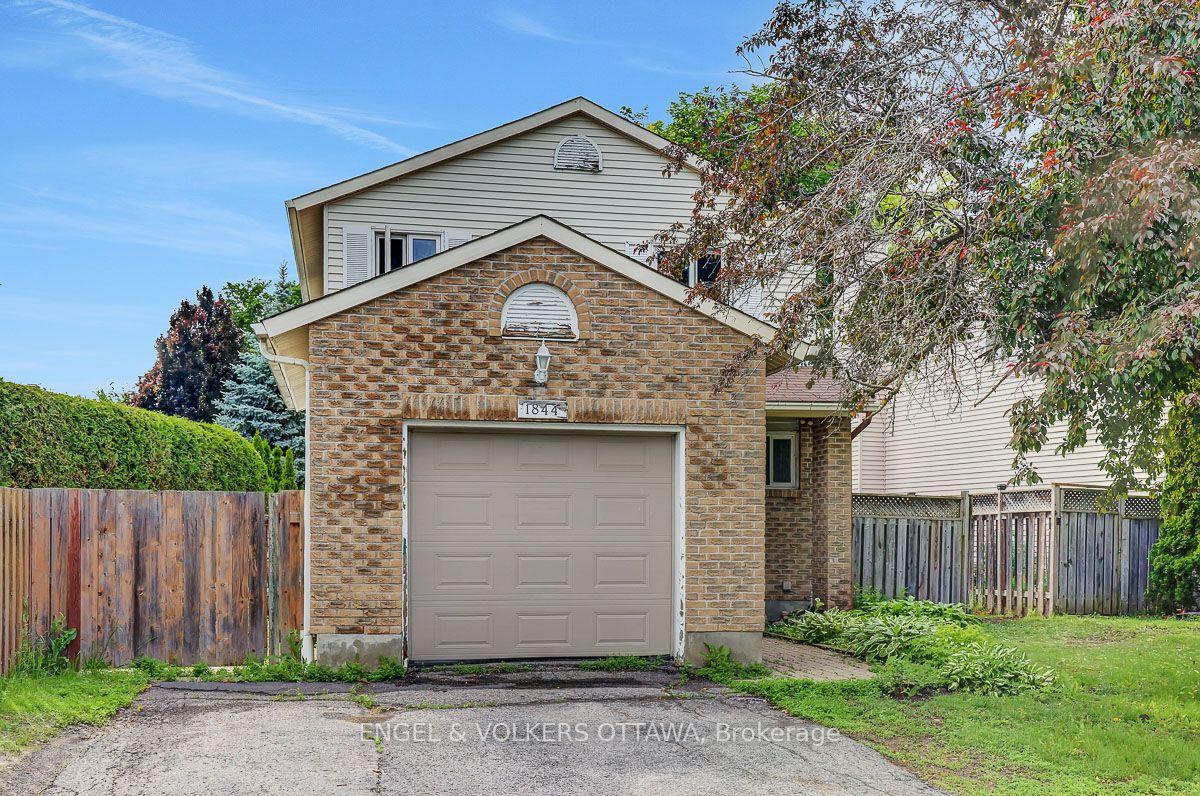 1844 Prestwick Drive — photo 1