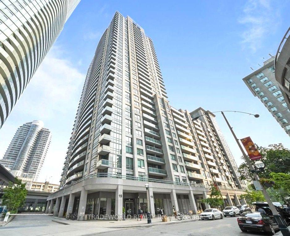 19 Grand Trunk Crescent 907 #907, Toronto — Condo for sale, photo 1