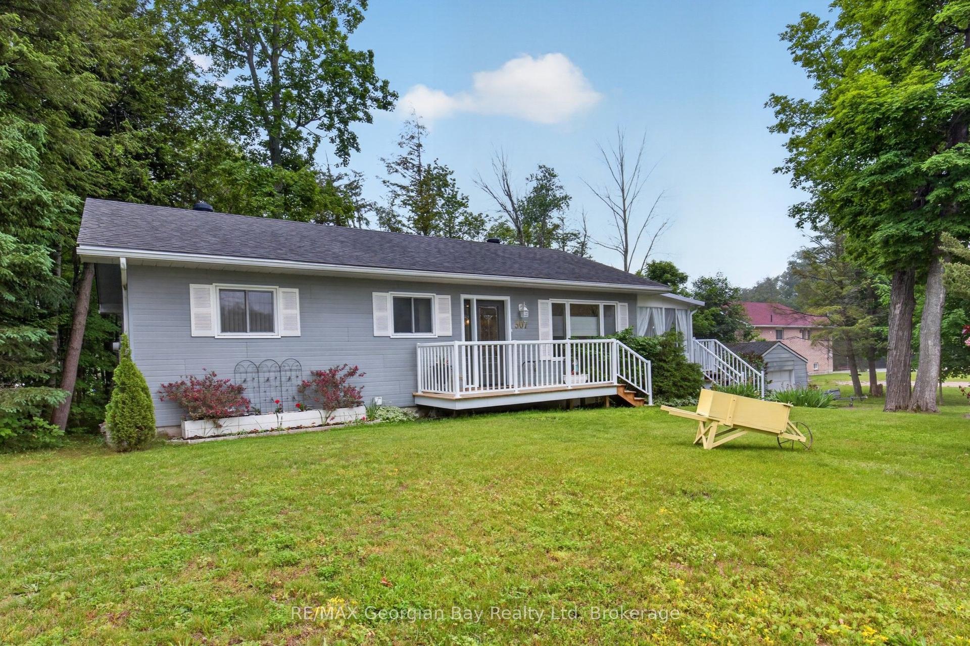 307 Balm Beach Road W, Tiny — Detached for sale, photo 1