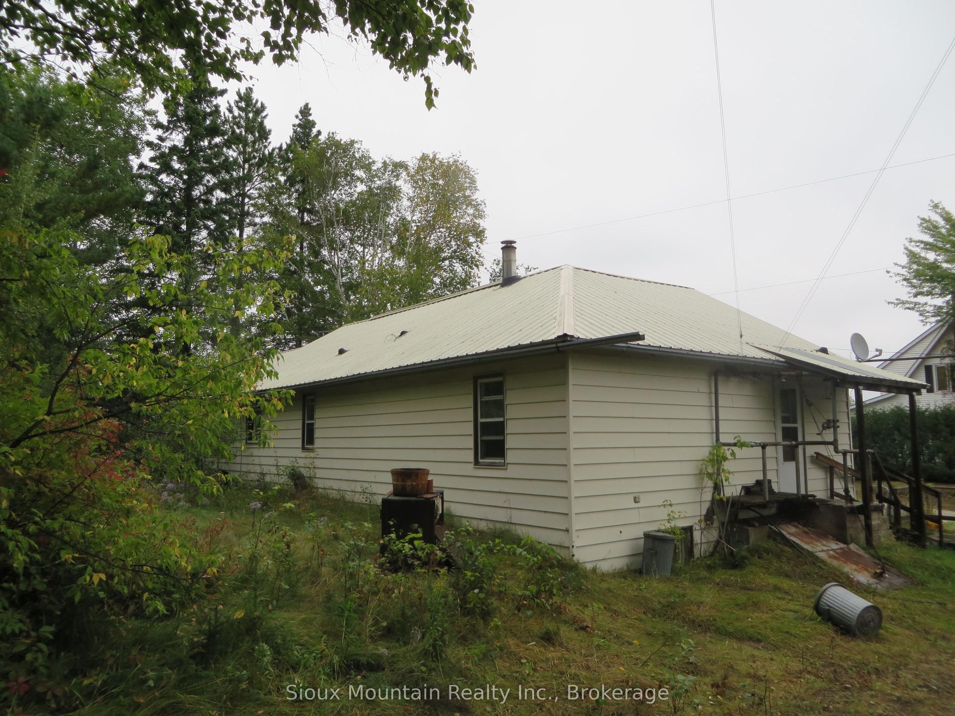 70 Second Street, Sioux Lookout — Detached for sale, photo 1
