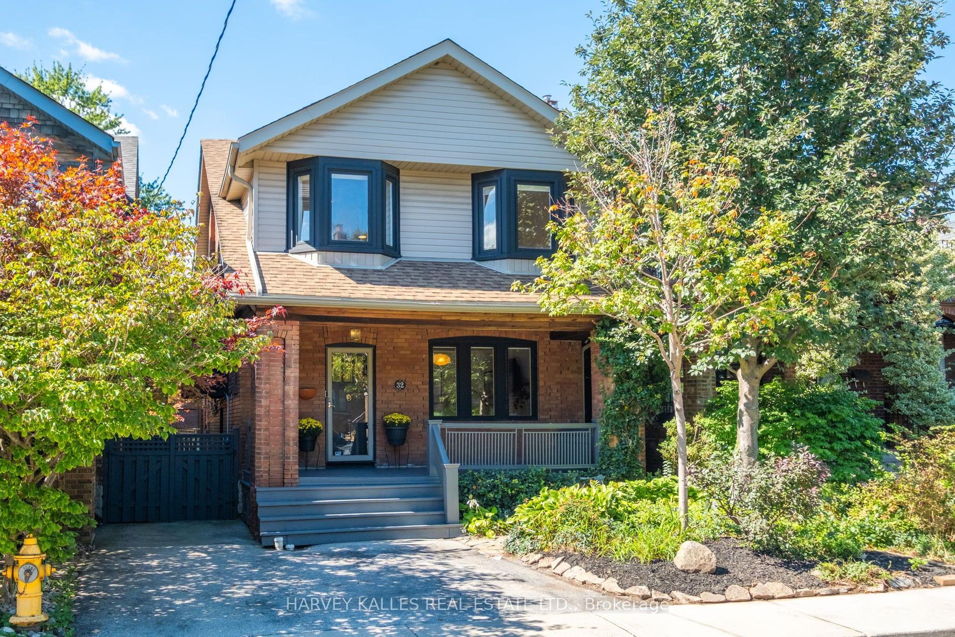 32 Crang Avenue, Toronto — Detached for sale, photo 1