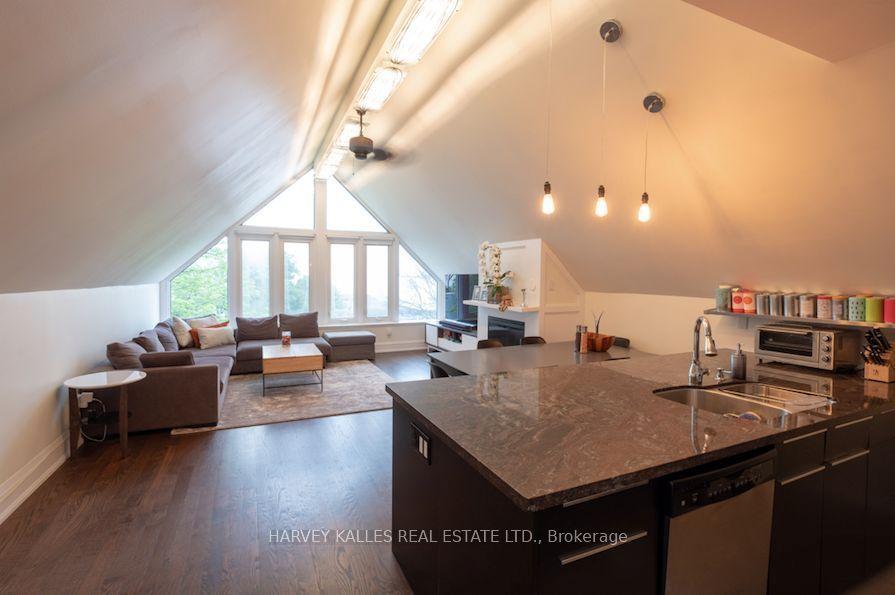 1538 King Street W 4 #4, Toronto — Multiplex for lease, photo 1