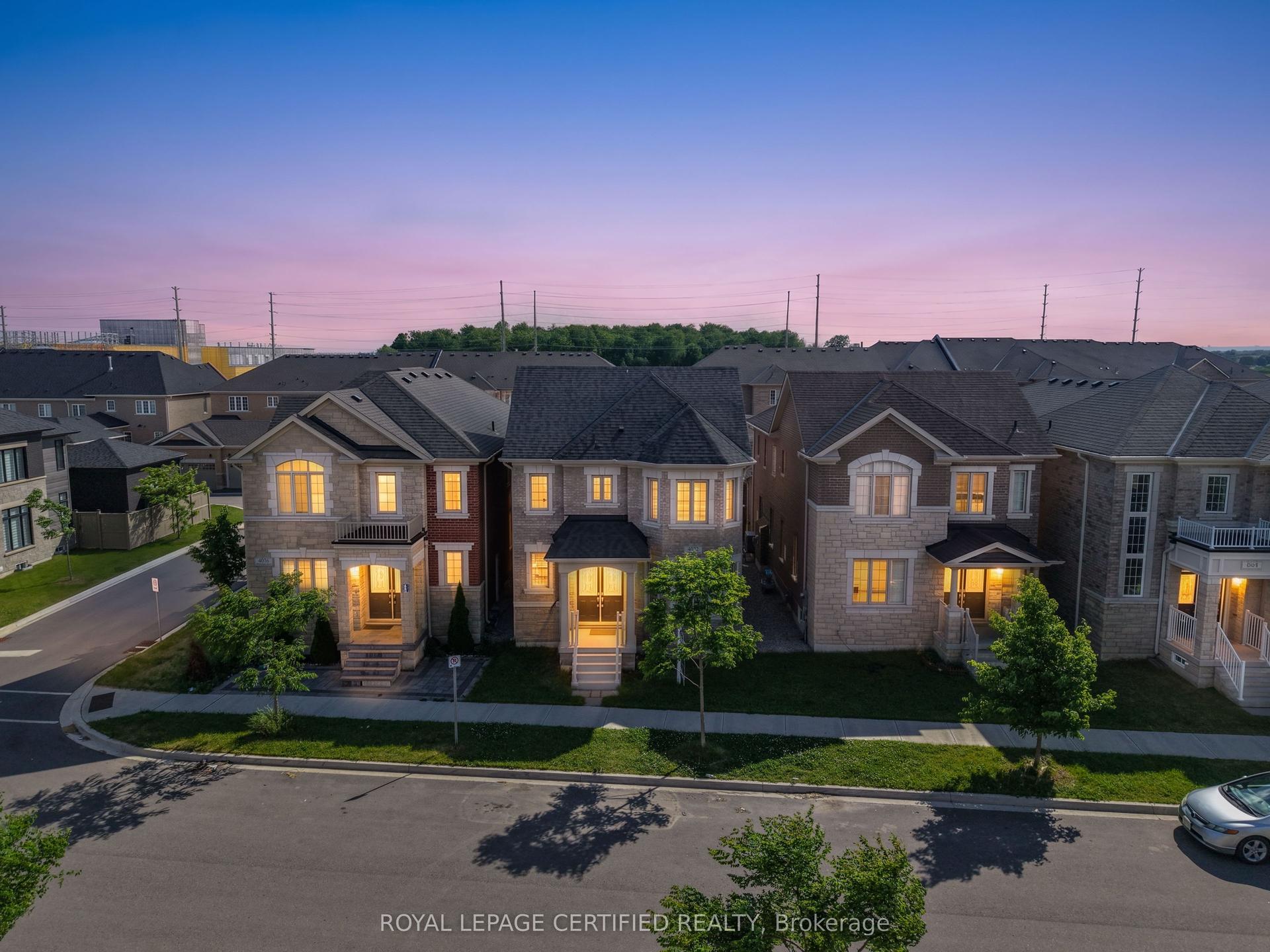 4072 Hillsborough Crescent — photo 1