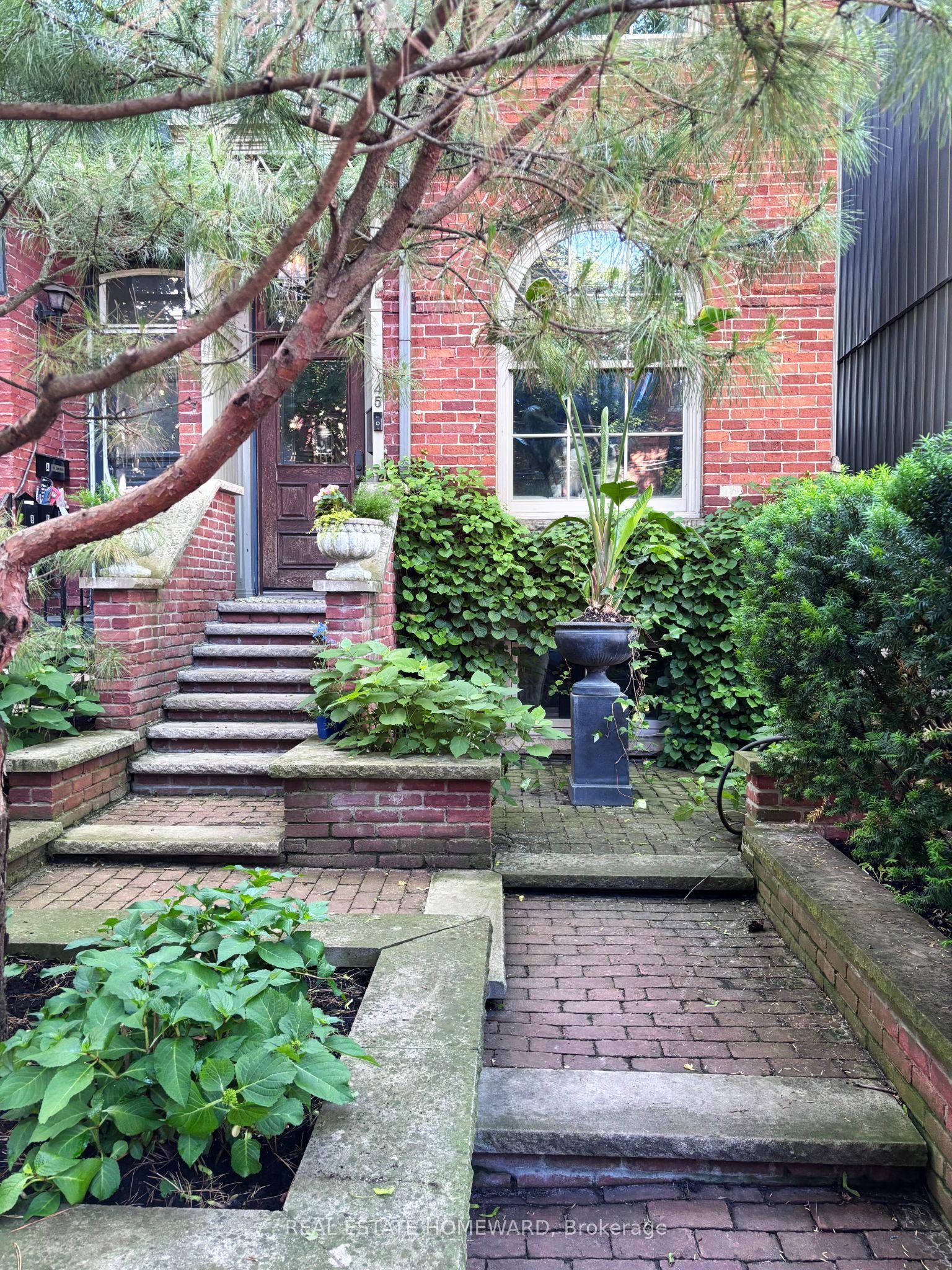 45 Grant Street — photo 1