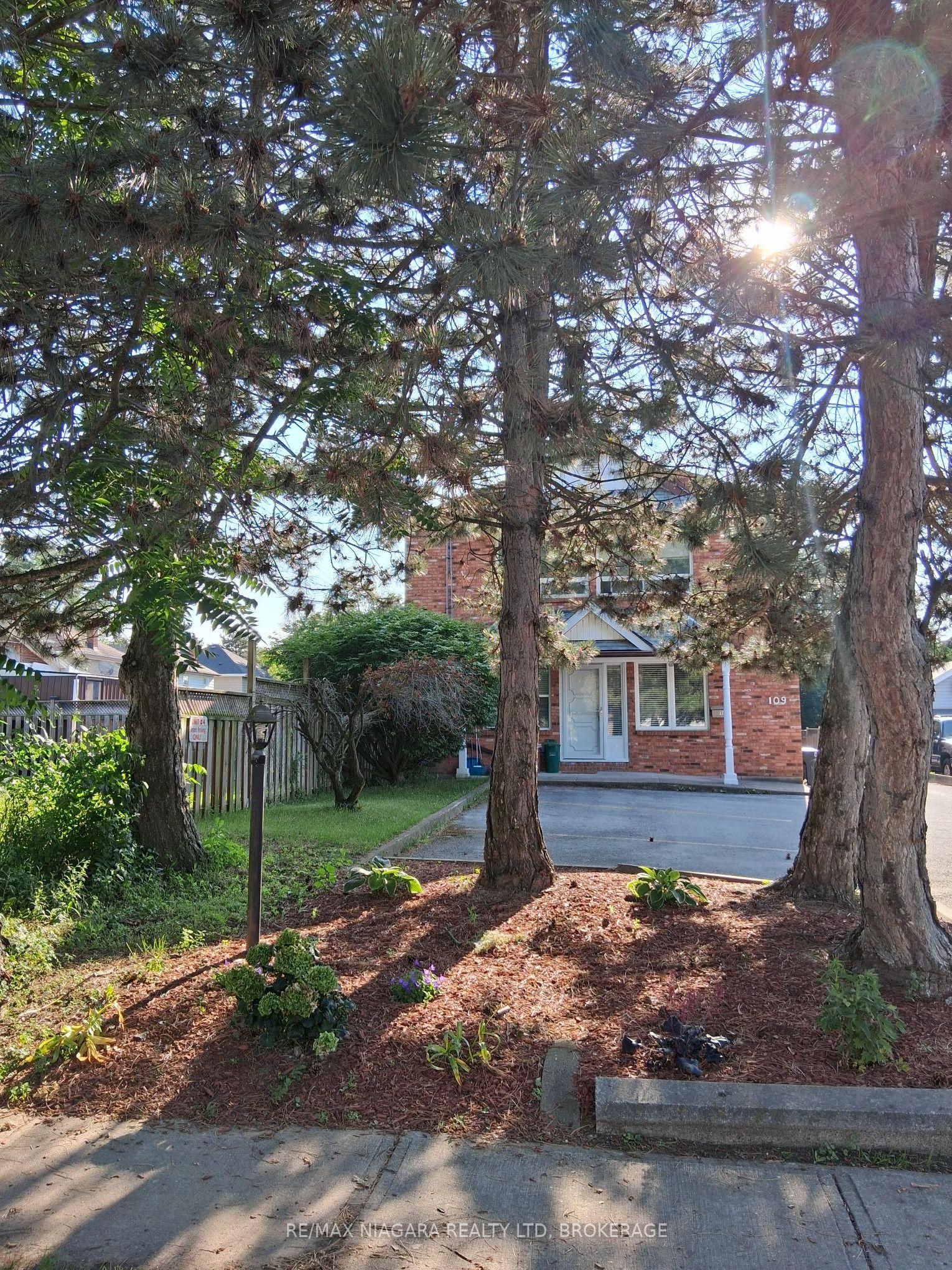 109 George Street Unit 1 #Unit 1, St. Catharines — Multiplex for lease, photo 1