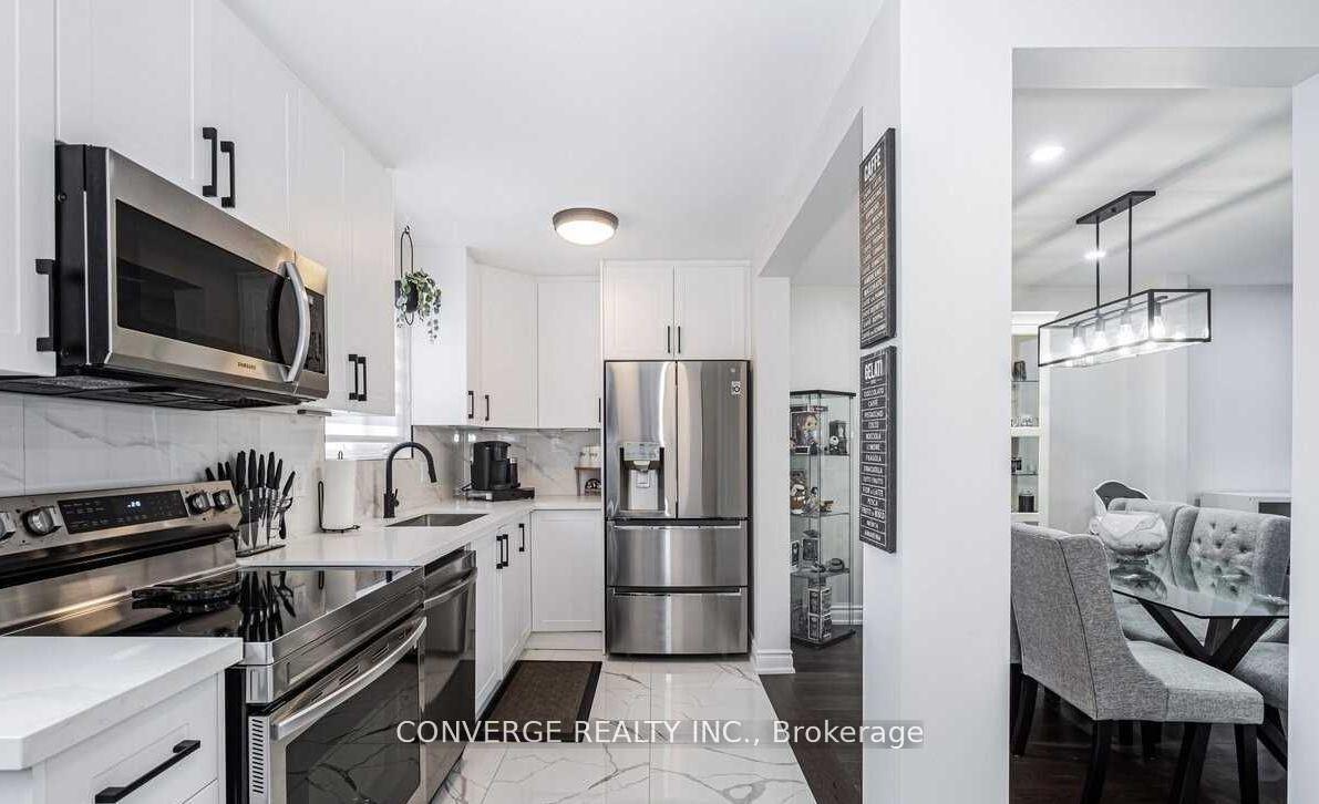 39 Greenwood Crescent — photo 1