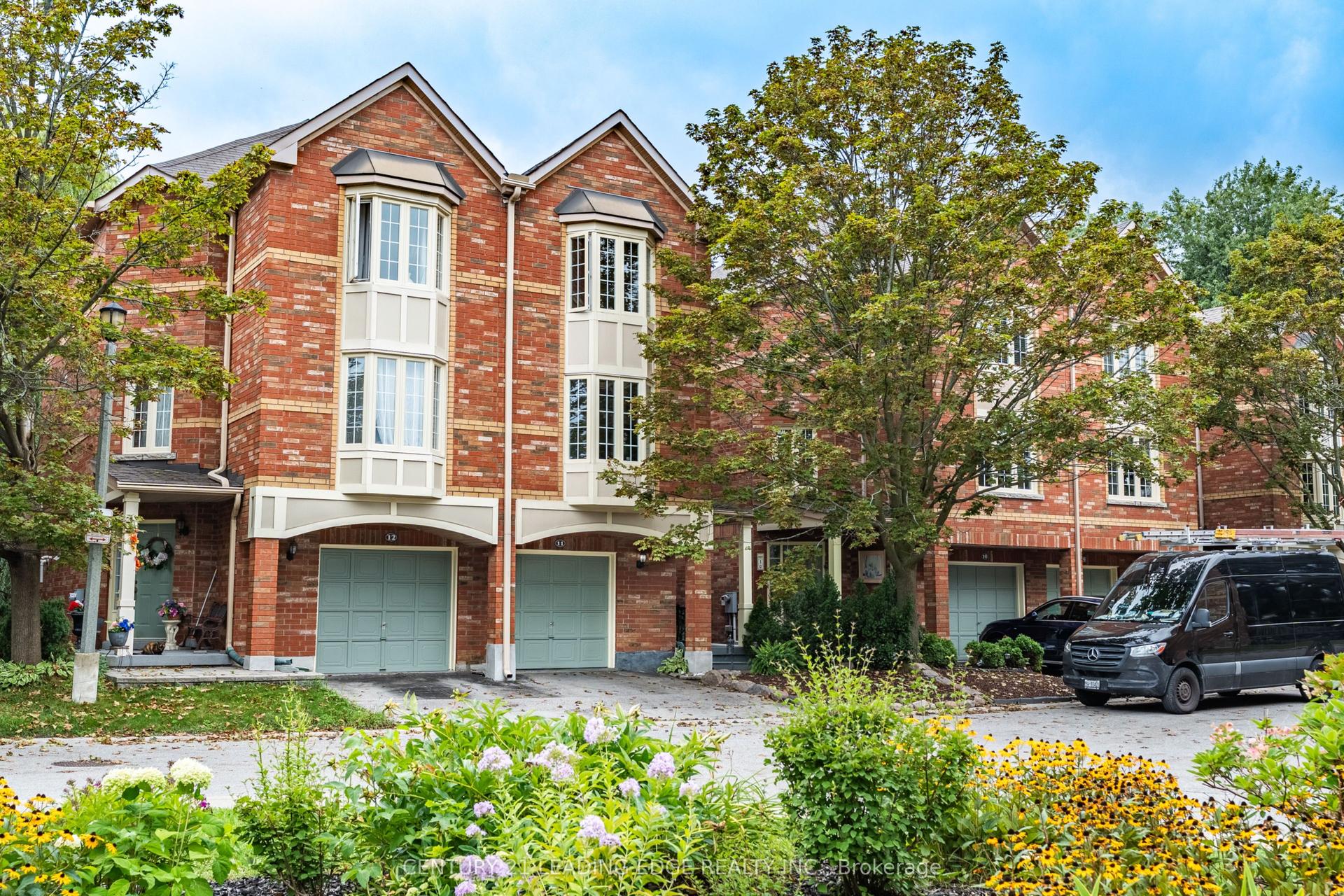 11 Guildpark Pathway, Toronto — Condo Town for sale, photo 1