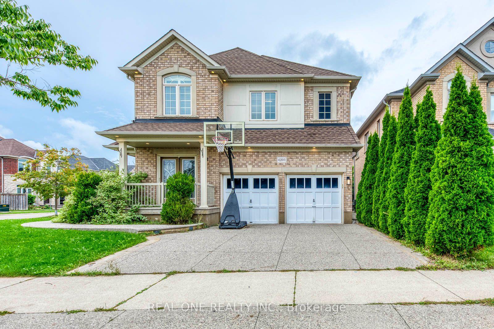 4201 Prudham Avenue, Burlington — Detached for sale, photo 1