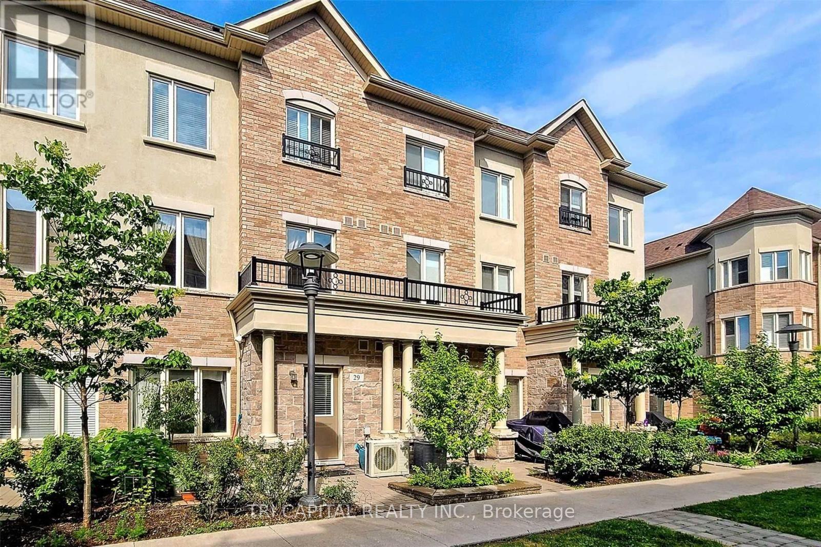 21 Coneflower Crescent, Toronto — Condo Town for sale, photo 1