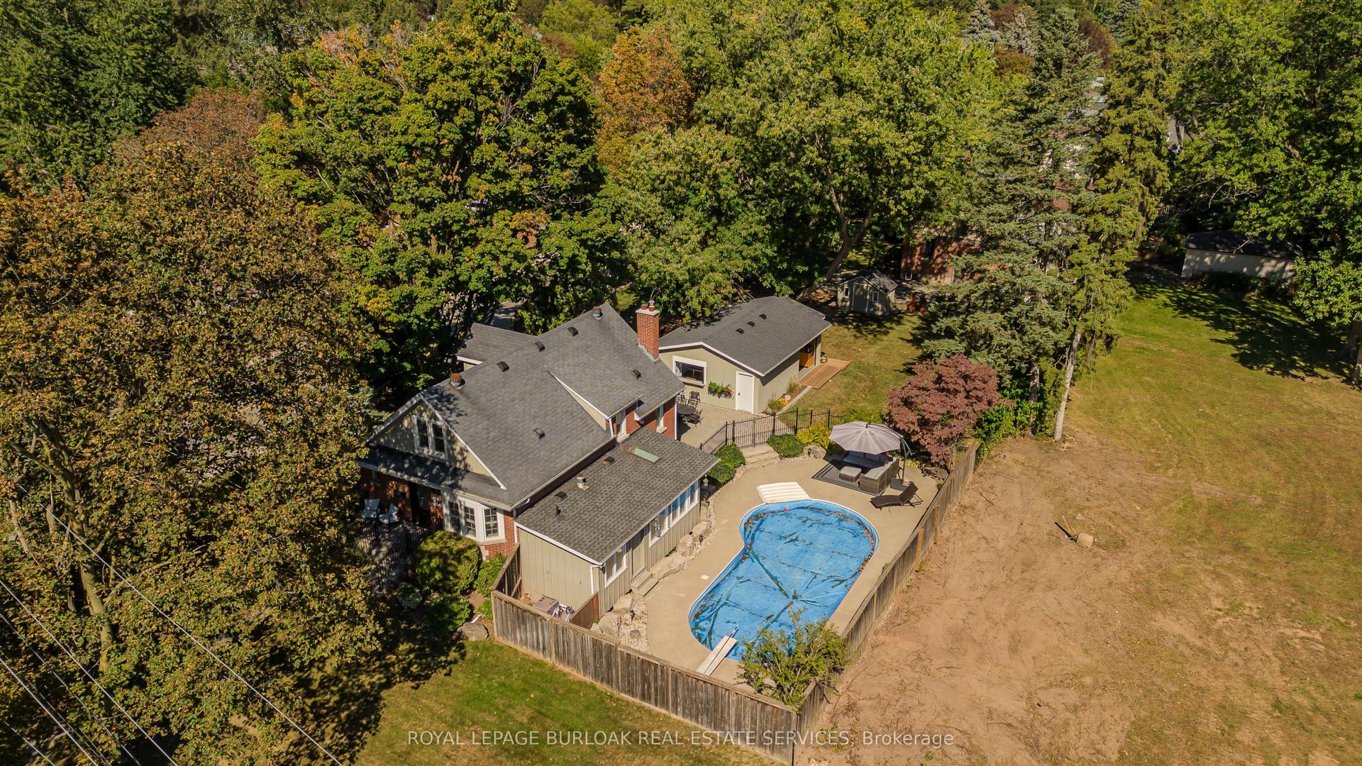 911 Lasalle Park Road, Burlington — Detached for sale, photo 1