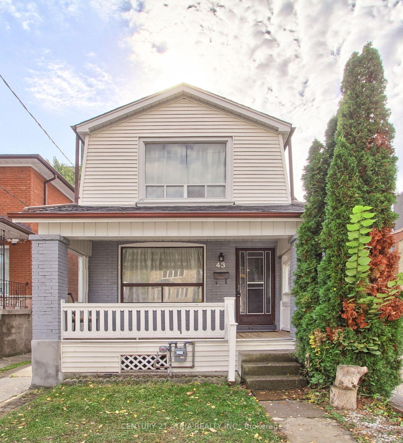 43 Torrens Avenue, Toronto — Detached for sale, photo 1