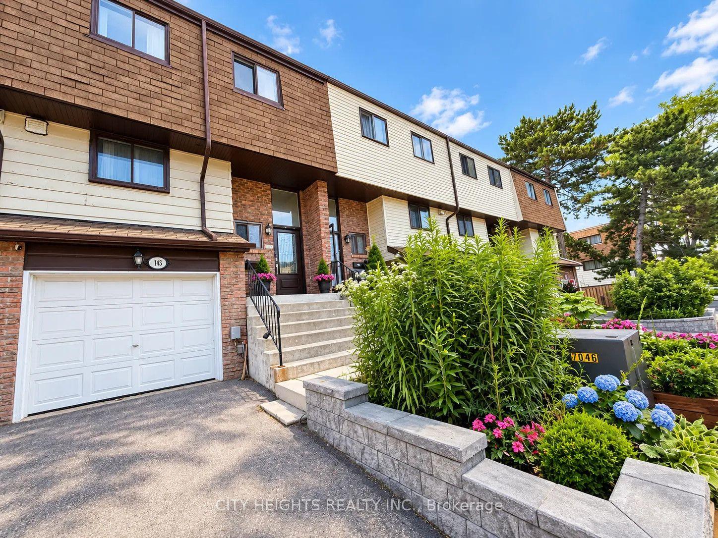 180 Mississauga Valley Boulevard 143 #143, Mississauga — Condo Town for lease, photo 1