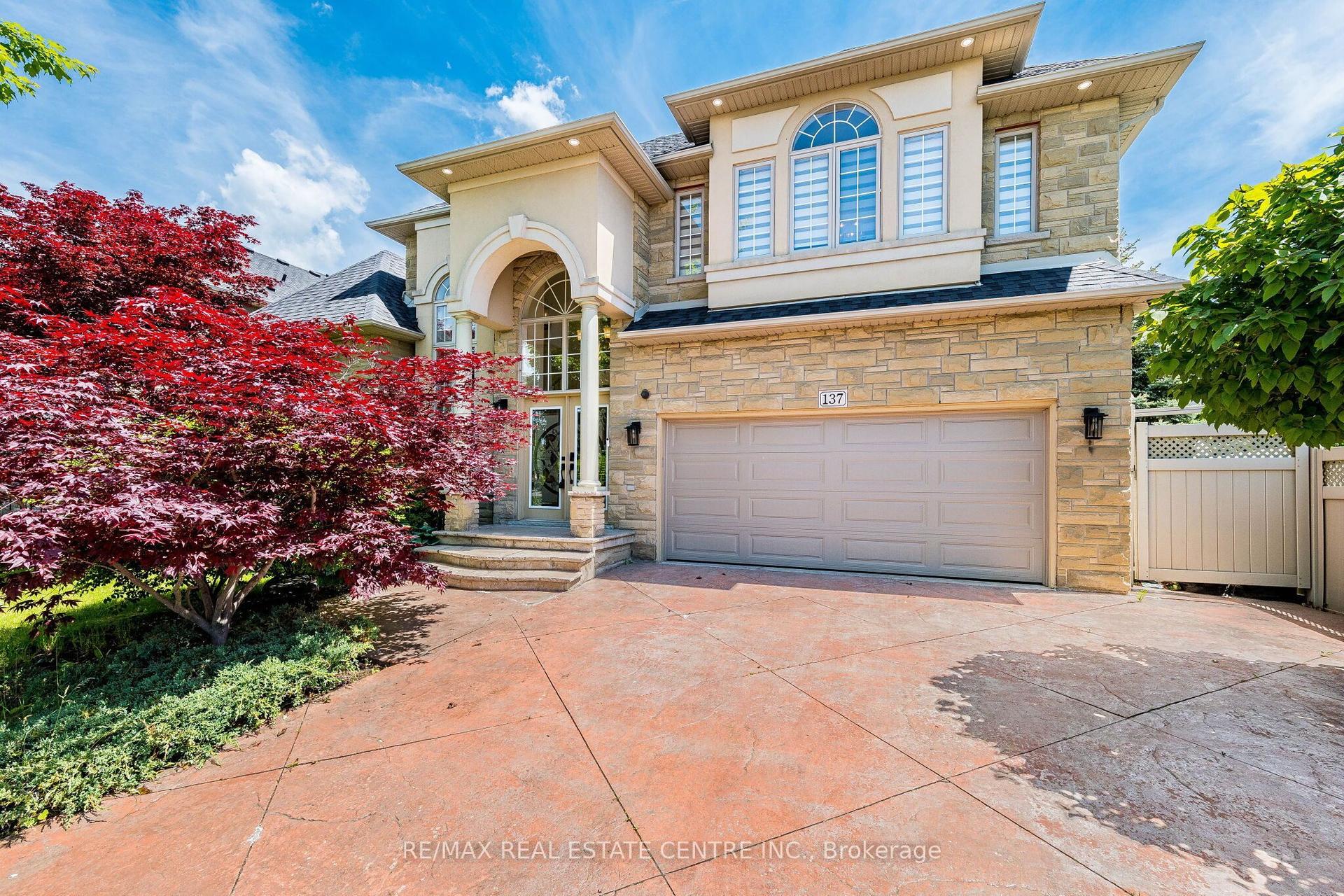 137 Cloverleaf Drive, Hamilton — Detached for lease, photo 1