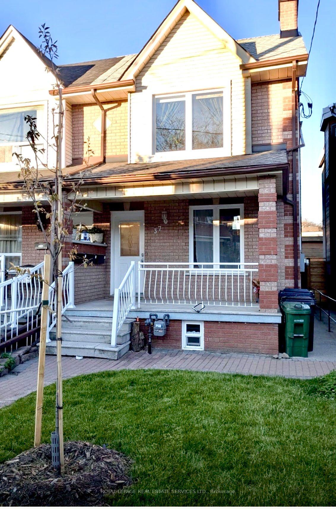 37 Gillespie Avenue Basement #Basement — photo 1