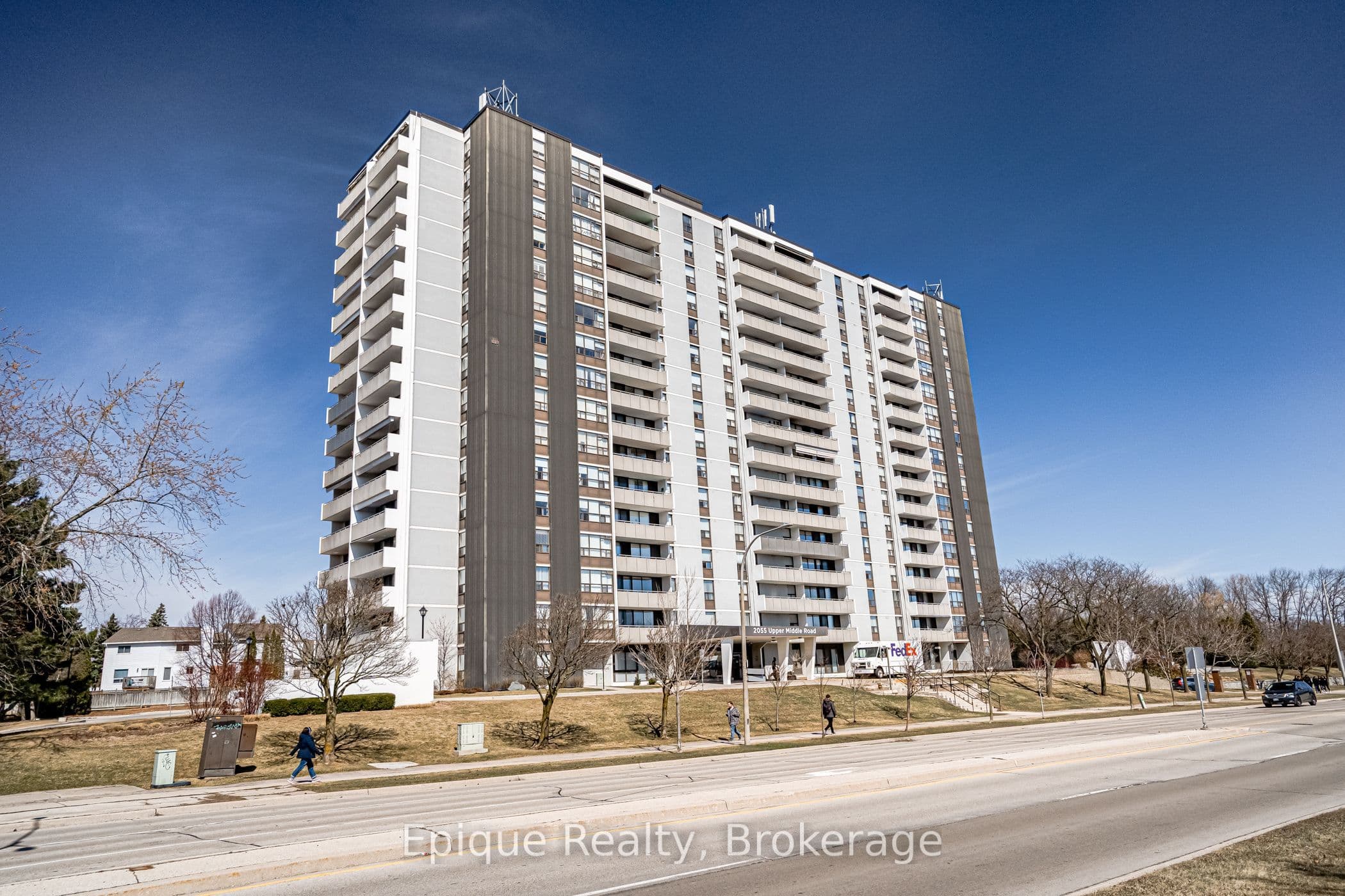 2055 UPPER MIDDLE Road 409 #409 — photo 1