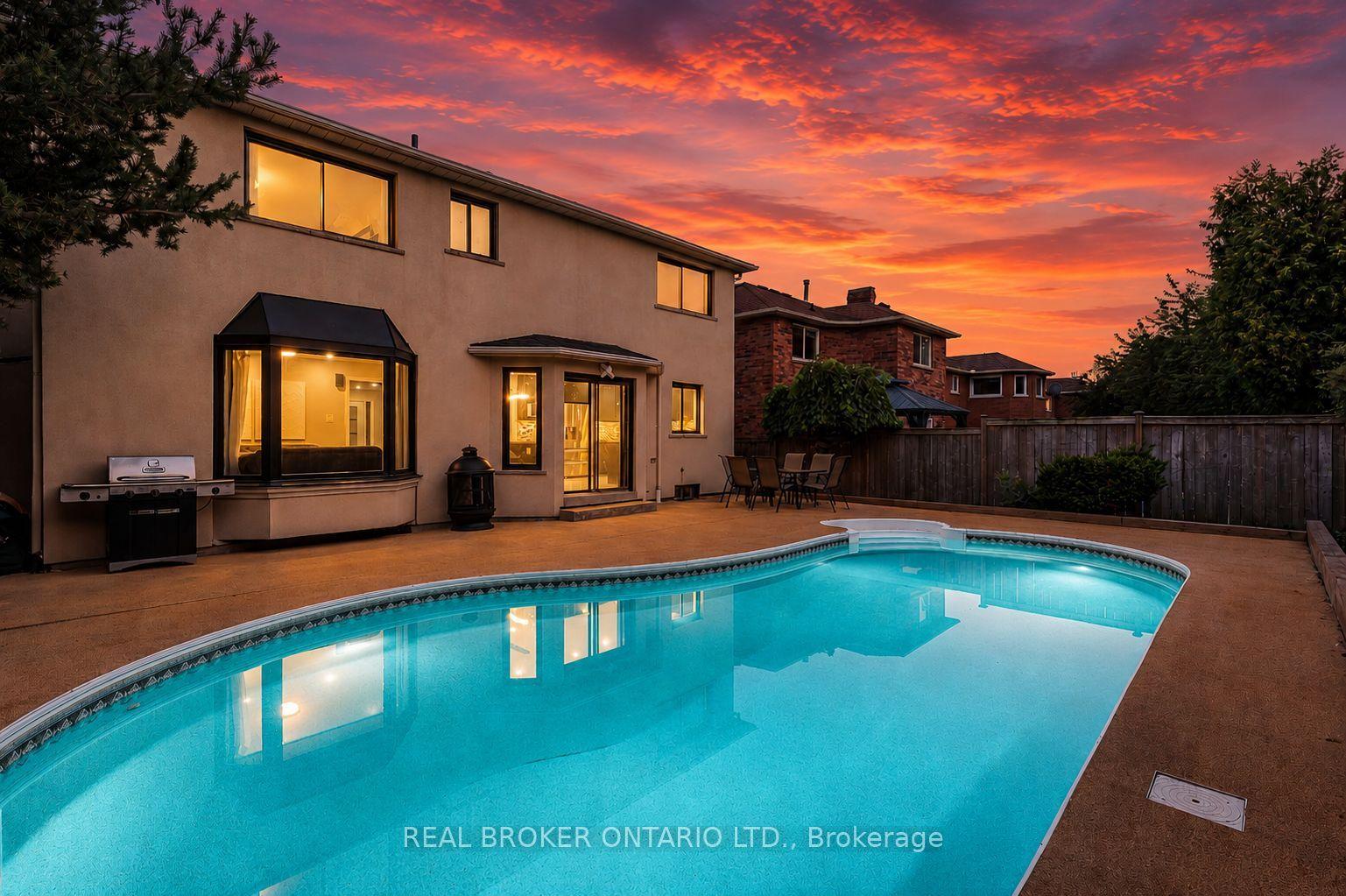 1221 Creekside Drive — photo 1