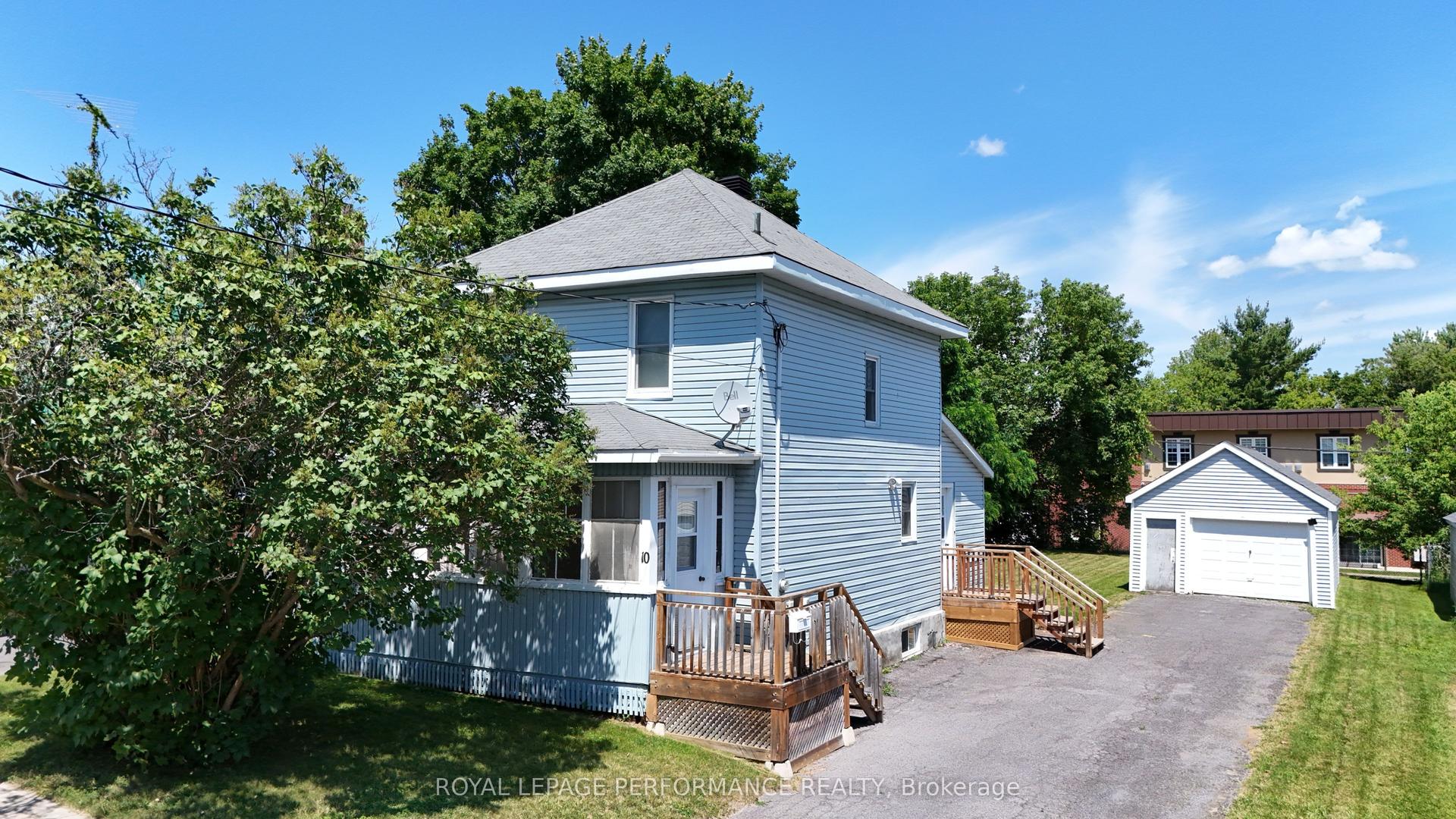 10 Dunbar Avenue, Cornwall — Detached for sale, photo 1