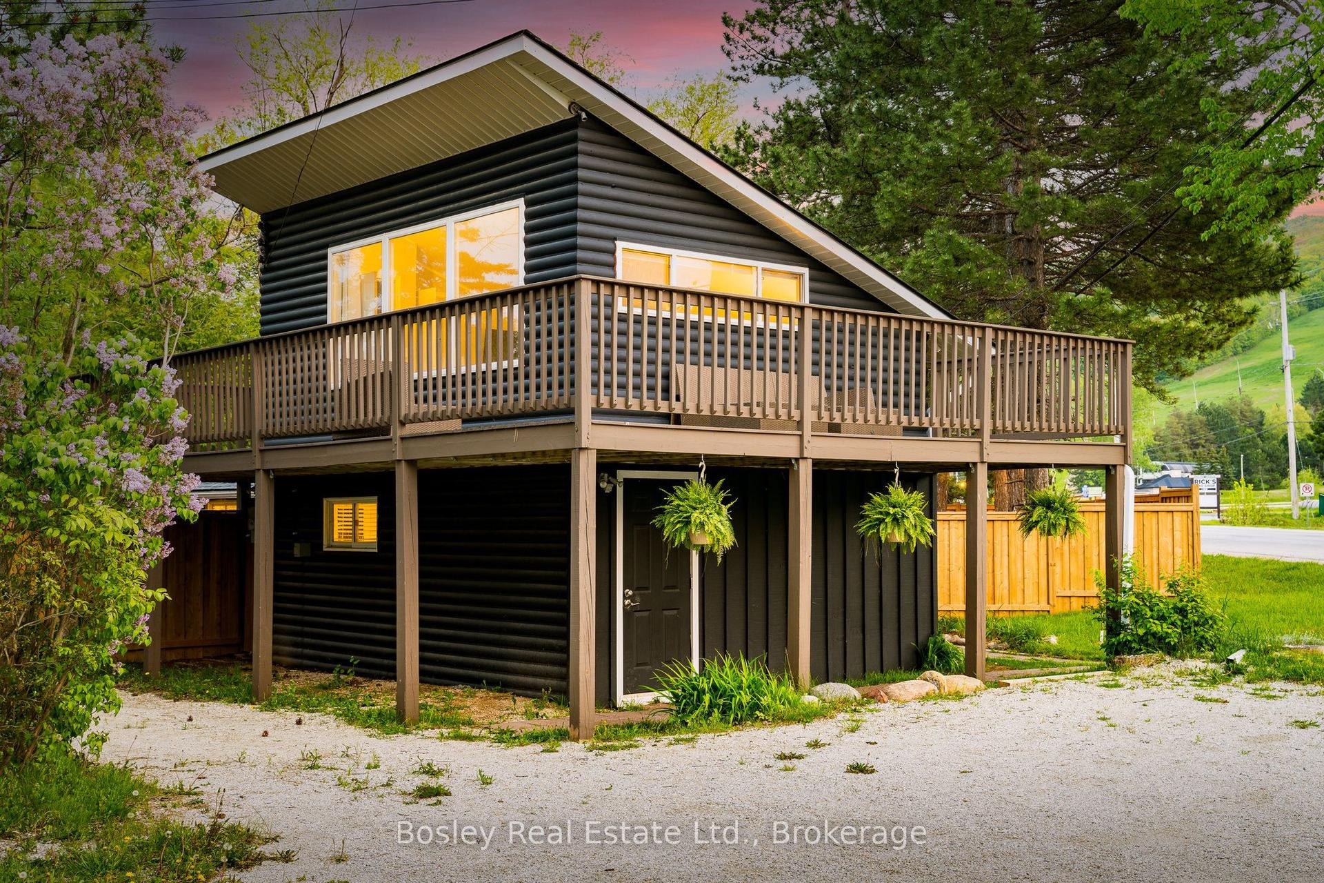 102 HELEN Street, Blue Mountains — Detached for lease, photo 1
