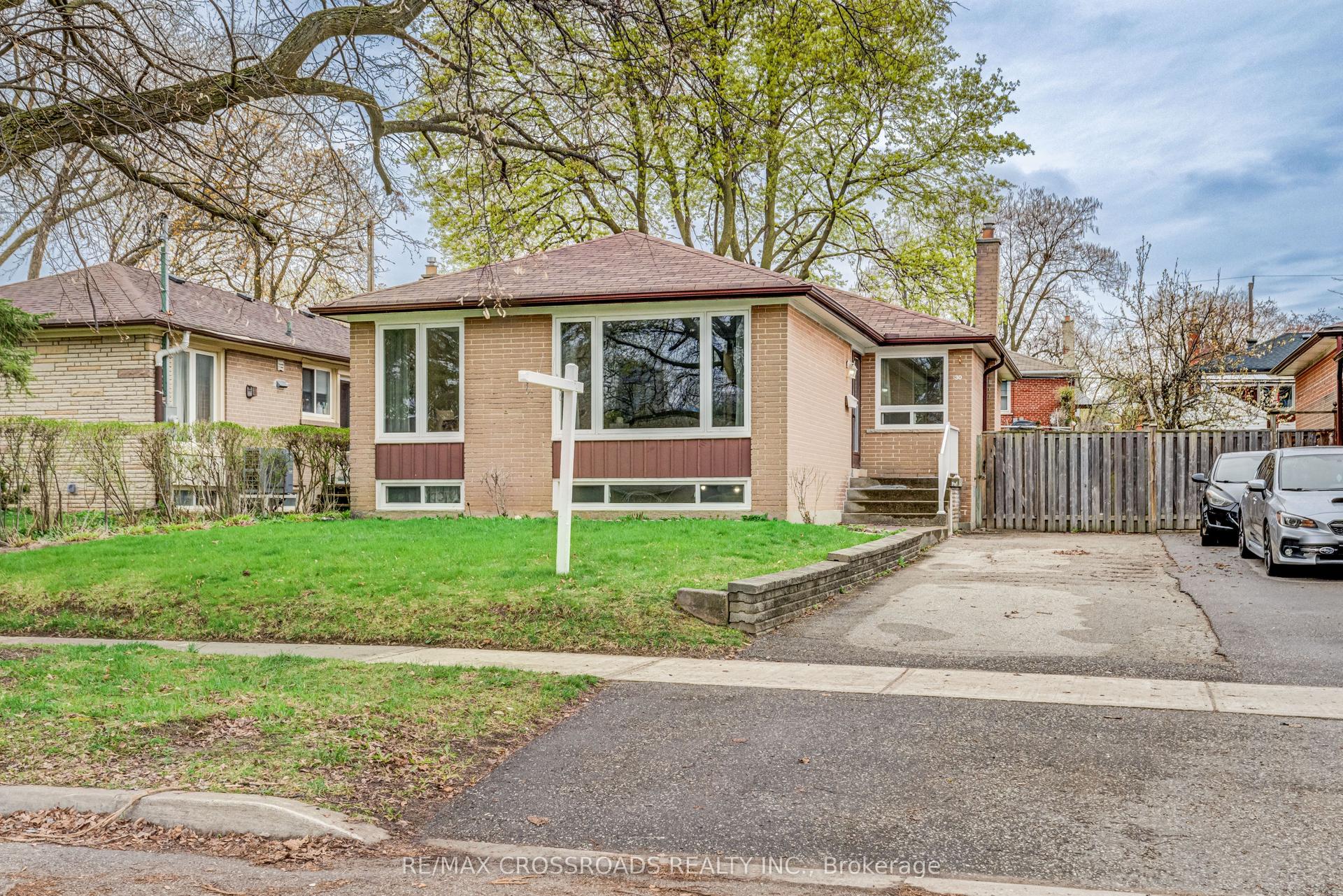 30 Murmouth Road — photo 1