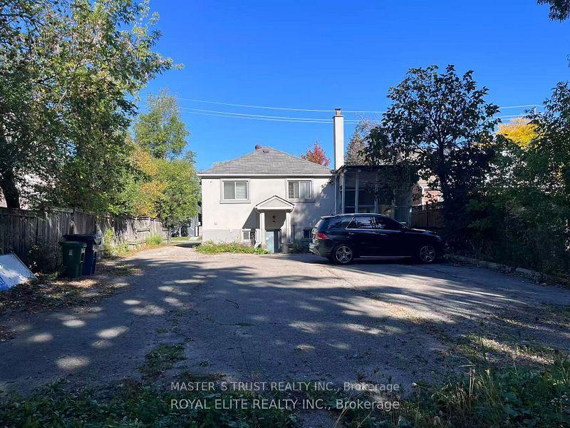 89 Finch Avenue E, Toronto — Detached for sale, photo 1