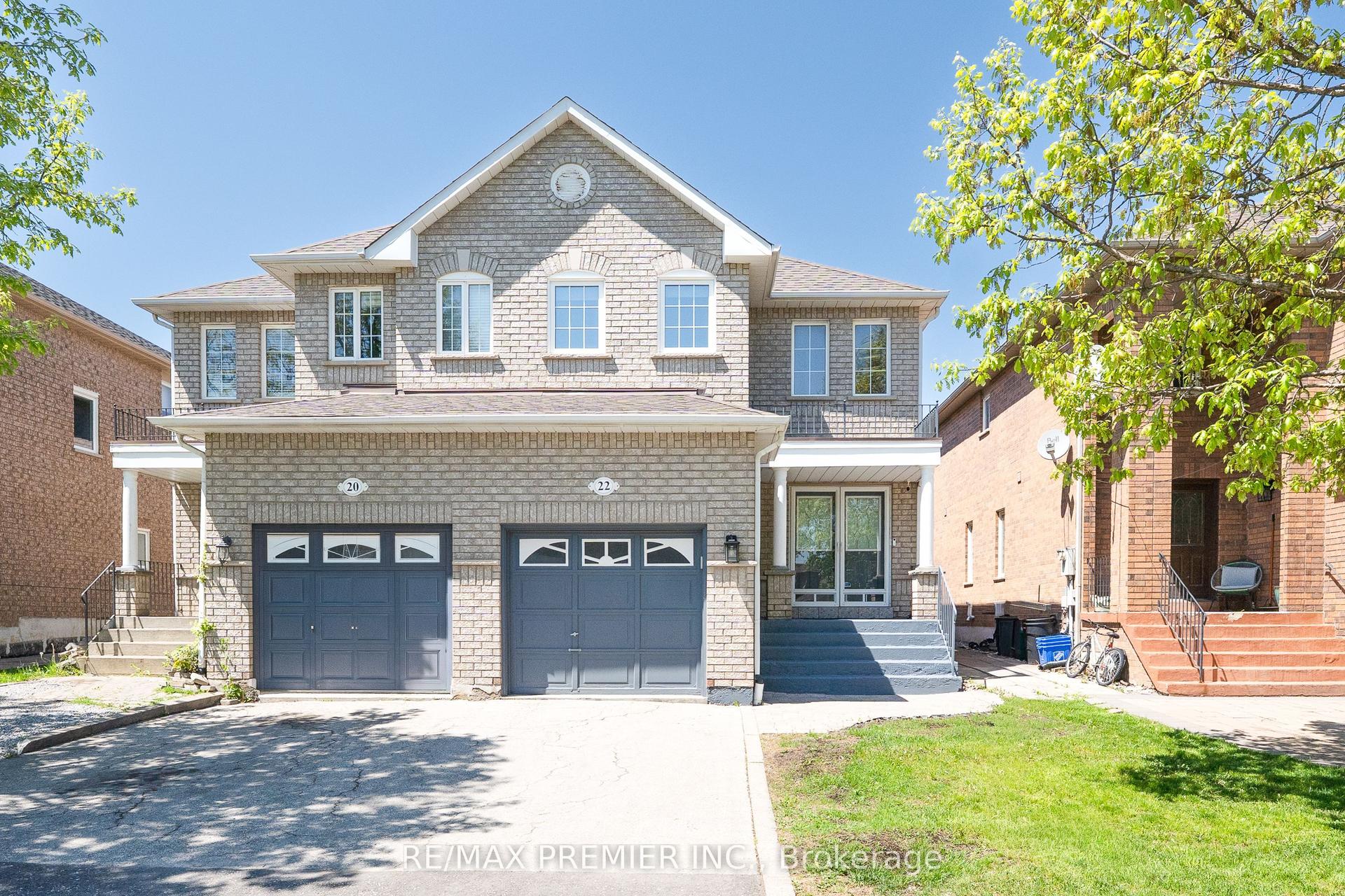 22 Laura Sabrina Drive — photo 1