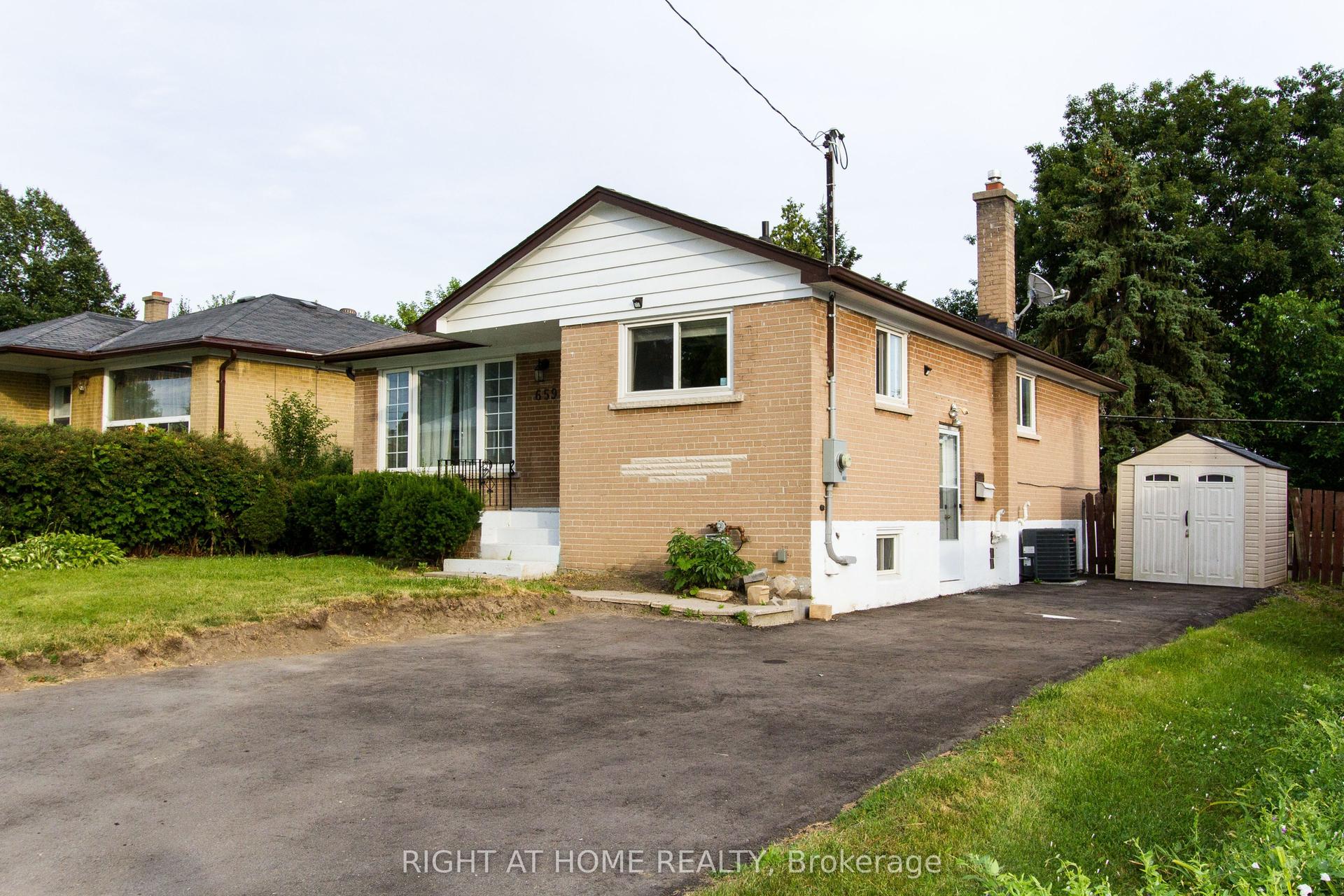 659 Shakespeare Avenue, Oshawa — Detached for lease, photo 1