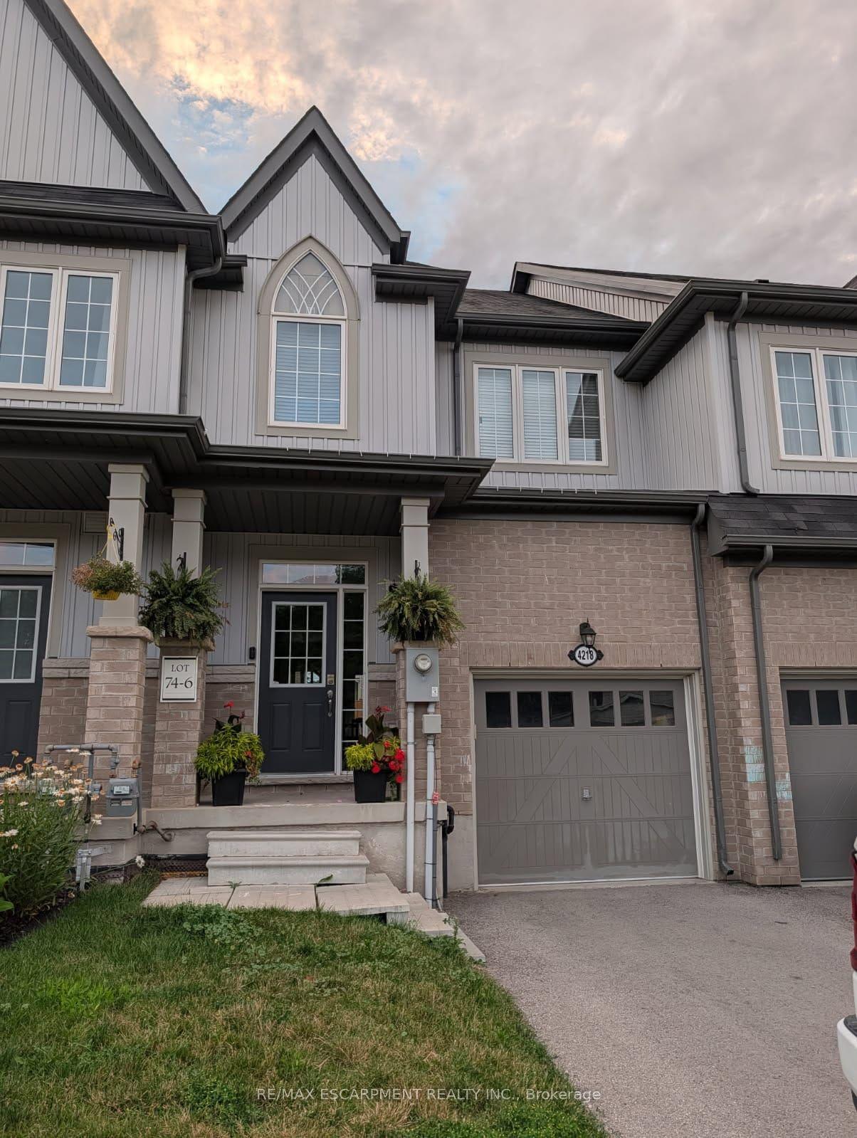 4218 Cherry Heights, Lincoln — Townhouse for lease, photo 1