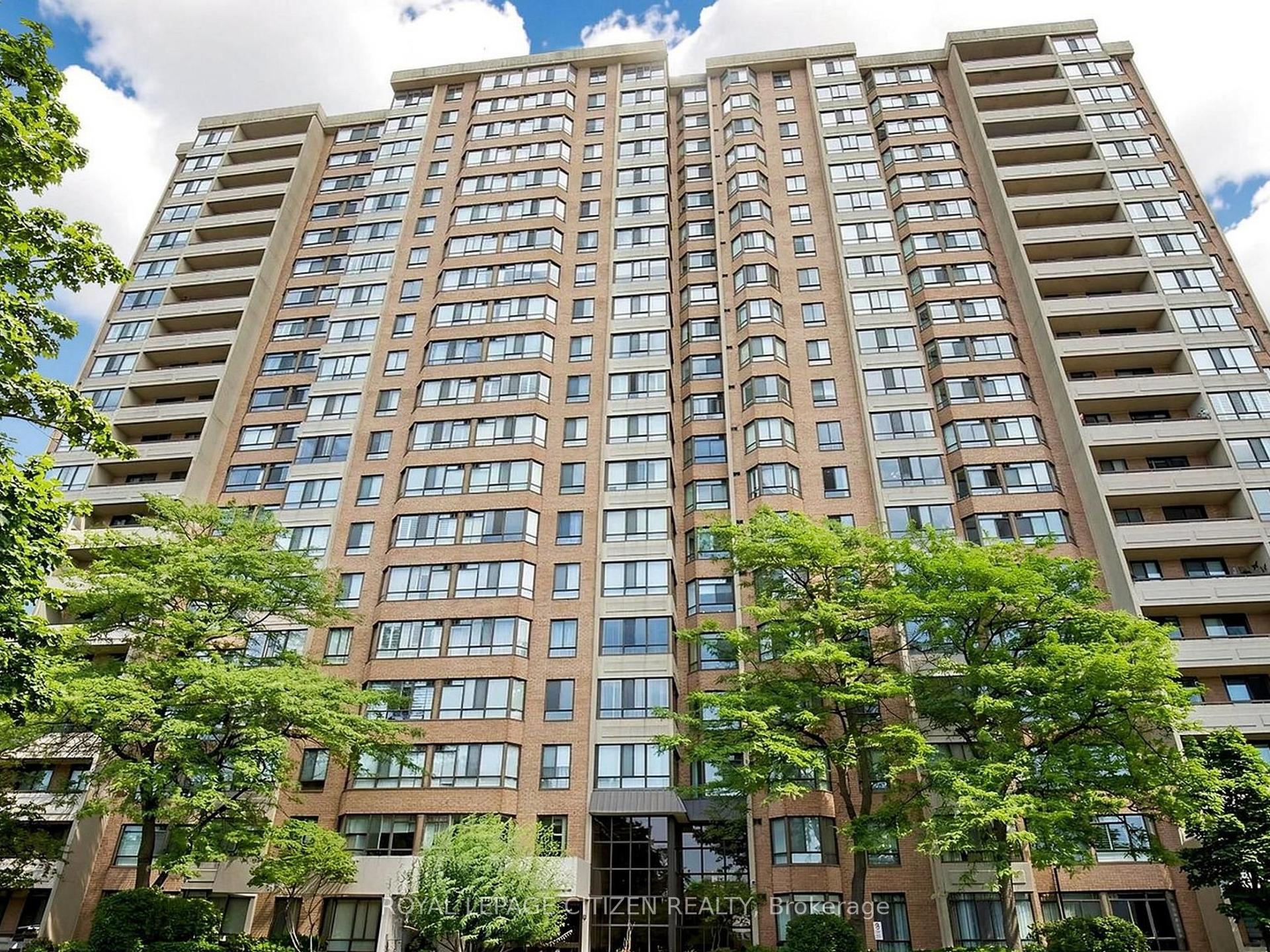 100 County Court Boulevard 1005 #1005, Brampton — Condo for sale, photo 1
