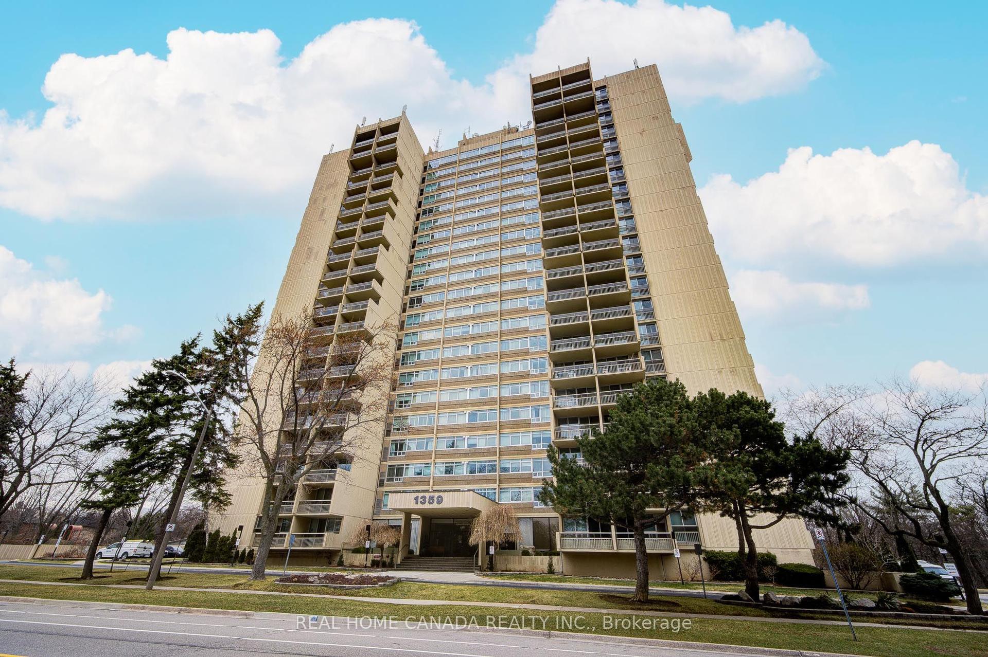 1359 White Oaks Boulevard 708 #708 — photo 1