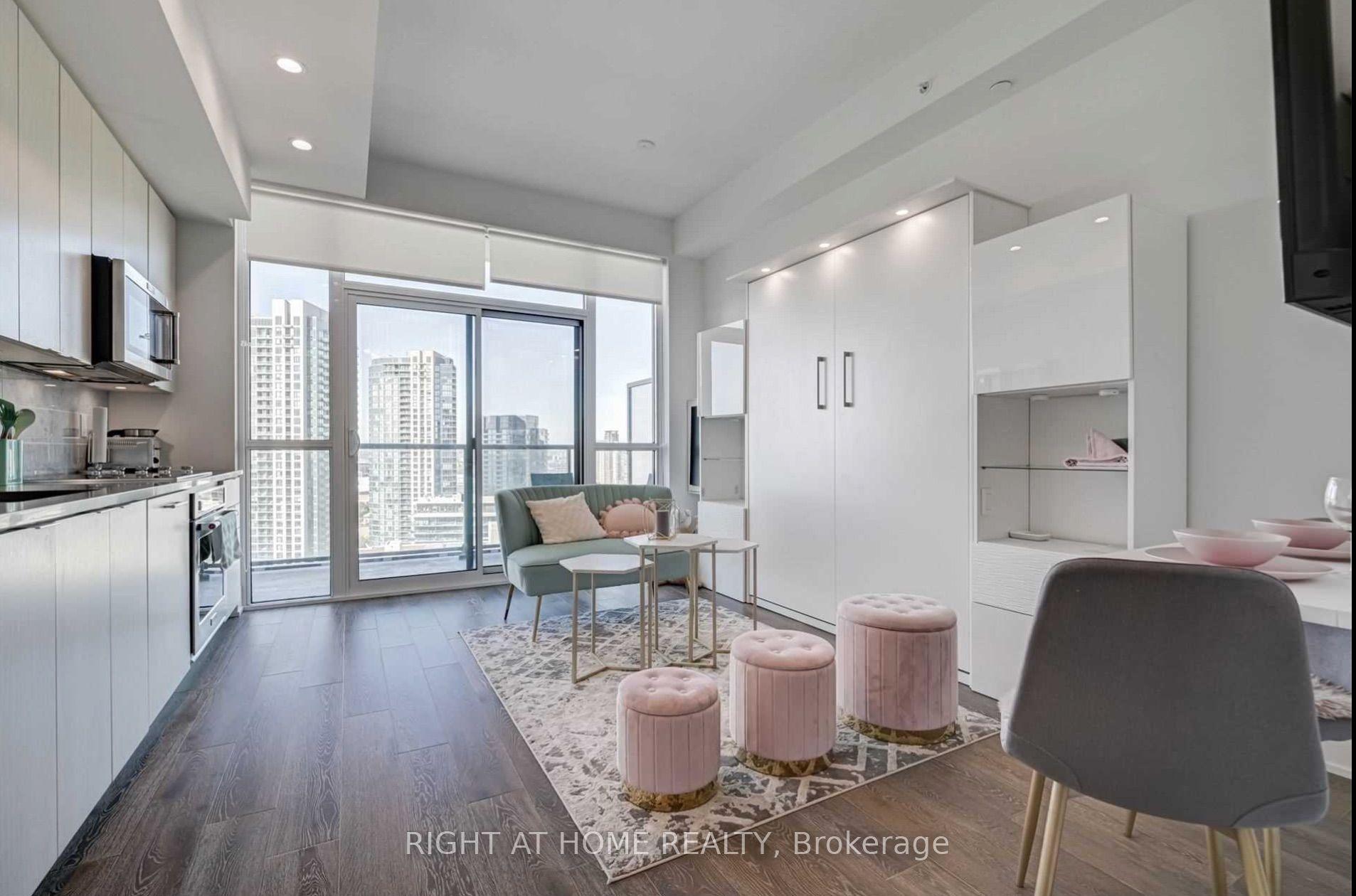 38 Iannuzzi Street Uph02 #Uph02, Toronto — Condo for sale, photo 1