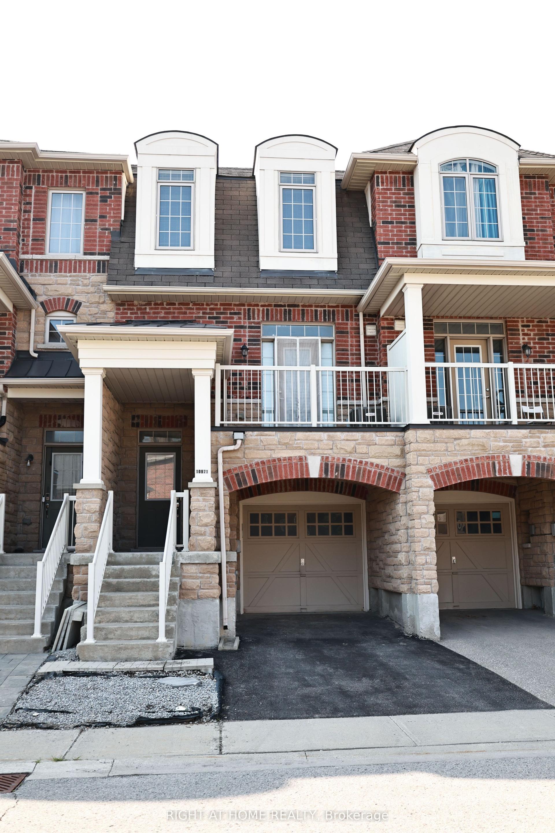 10971 Woodbine Avenue, Markham — Townhouse for lease, photo 1
