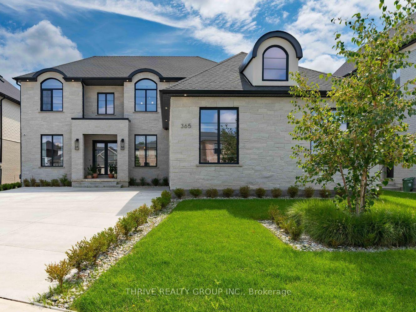 365 MANHATTAN Drive, London South — Detached for sale, photo 1