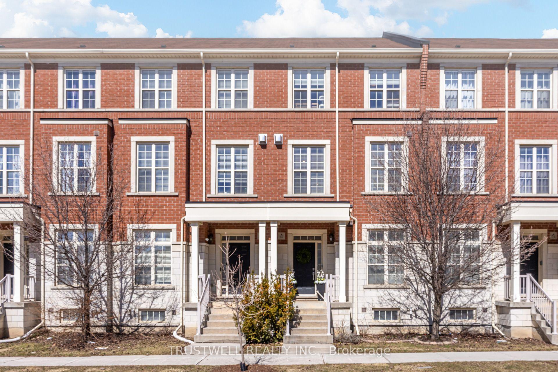 76 Donald Buttress Boulevard W — photo 1