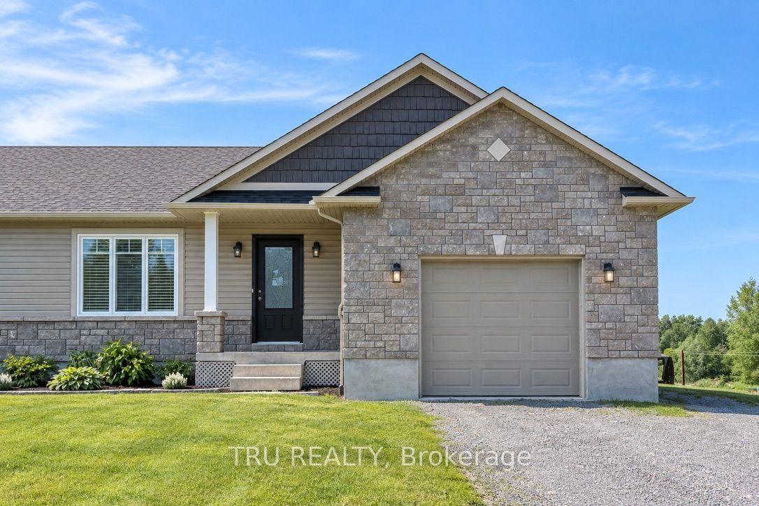 2315 Laval Street, Clarence-Rockland — Semi-Detached for sale, photo 1