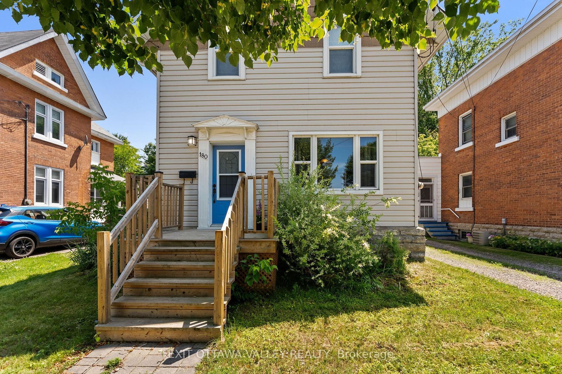 180 Mary Street, Pembroke — Detached for sale, photo 1