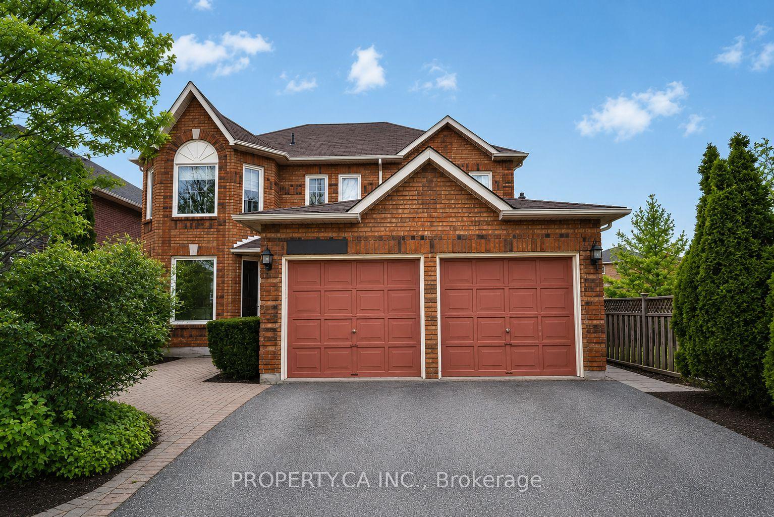 2194 Wildwood Crescent E Lower #Lower — photo 1