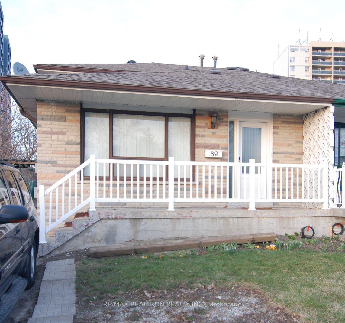 89 Dolly Varden Boulevard Main #Main, Toronto — Semi-Detached for lease, photo 1