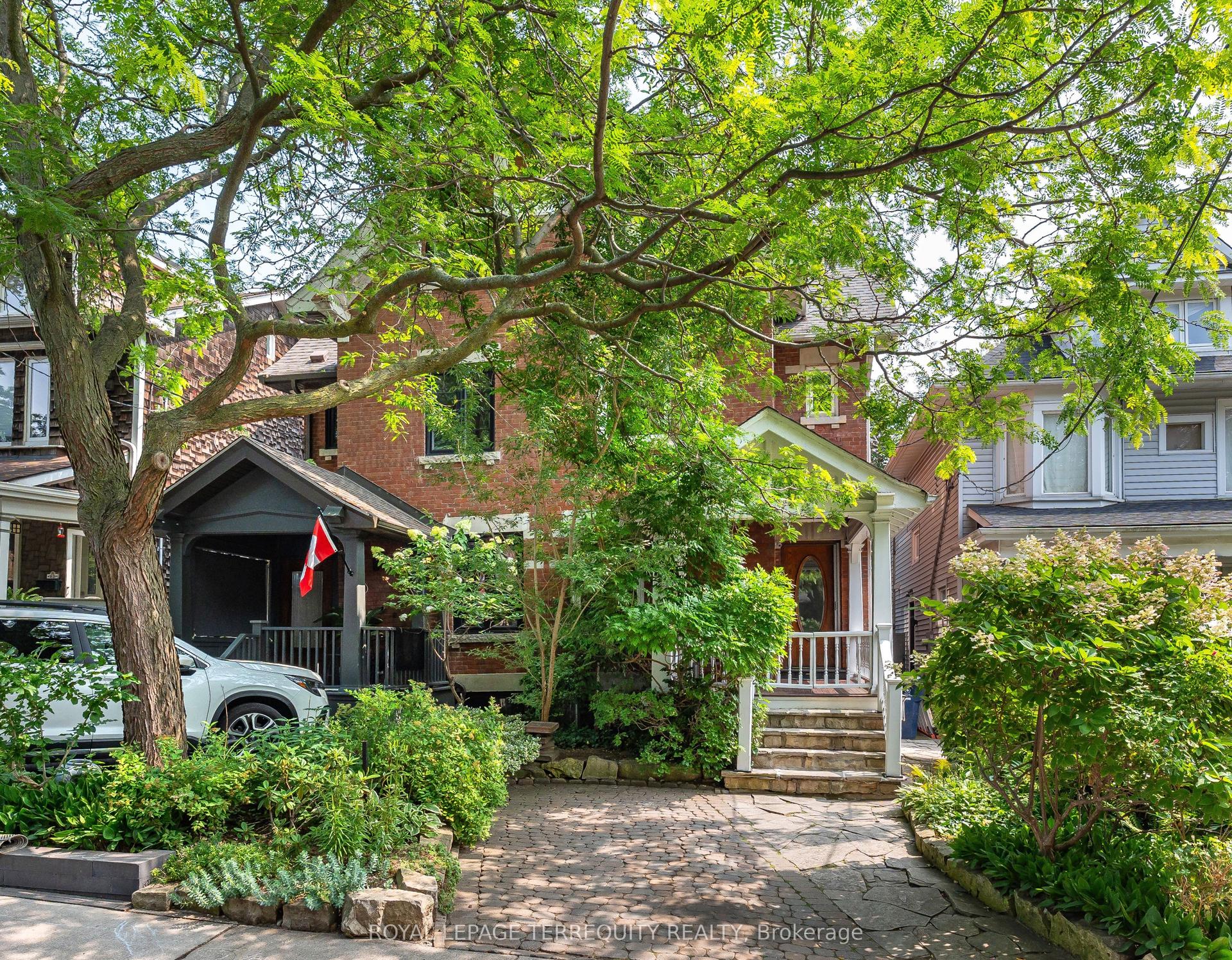 89 Leuty Avenue, Toronto — Semi-Detached for sale, photo 1