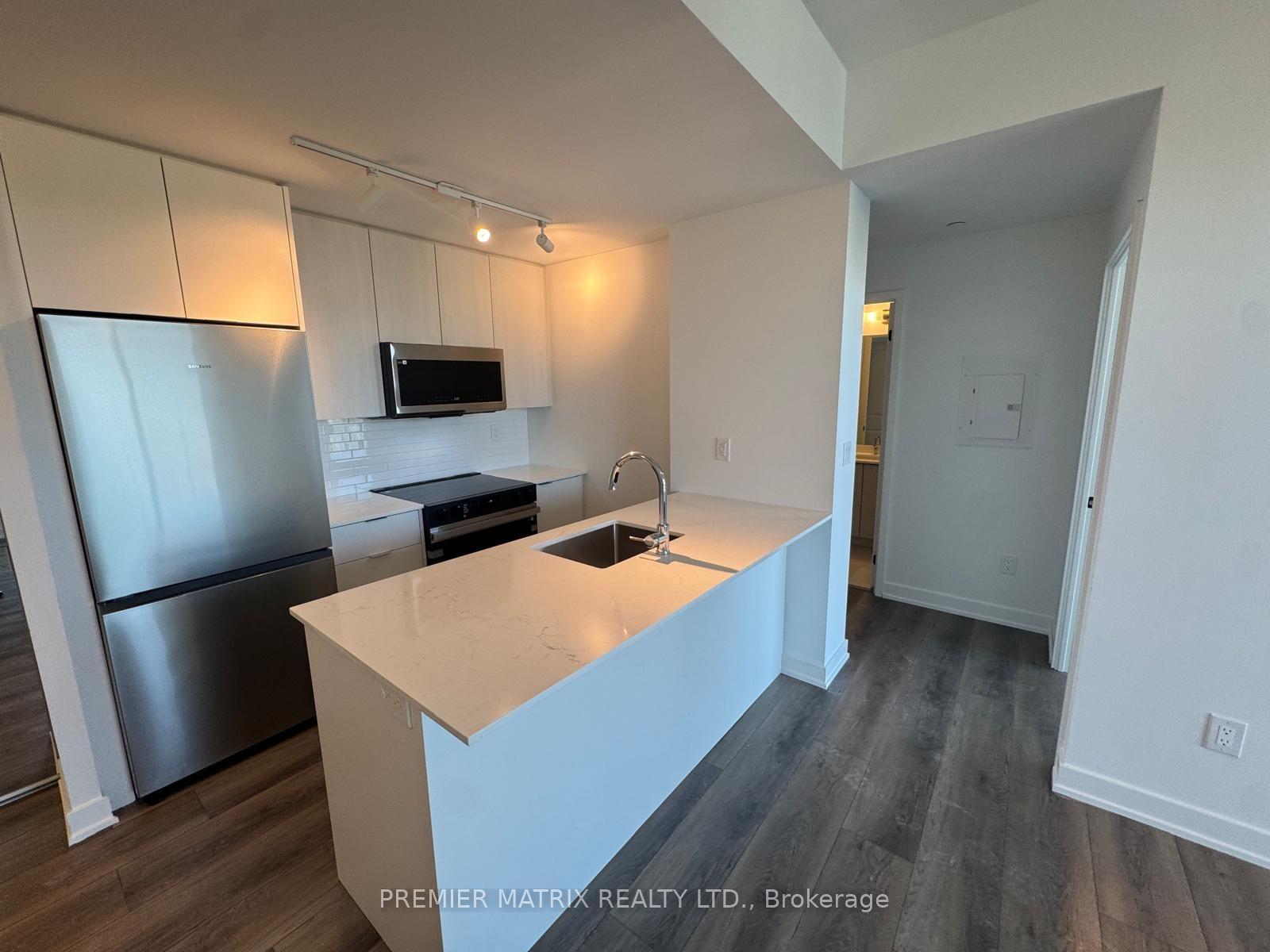 2075 Lakeshore Road 2501 #2501 — photo 1
